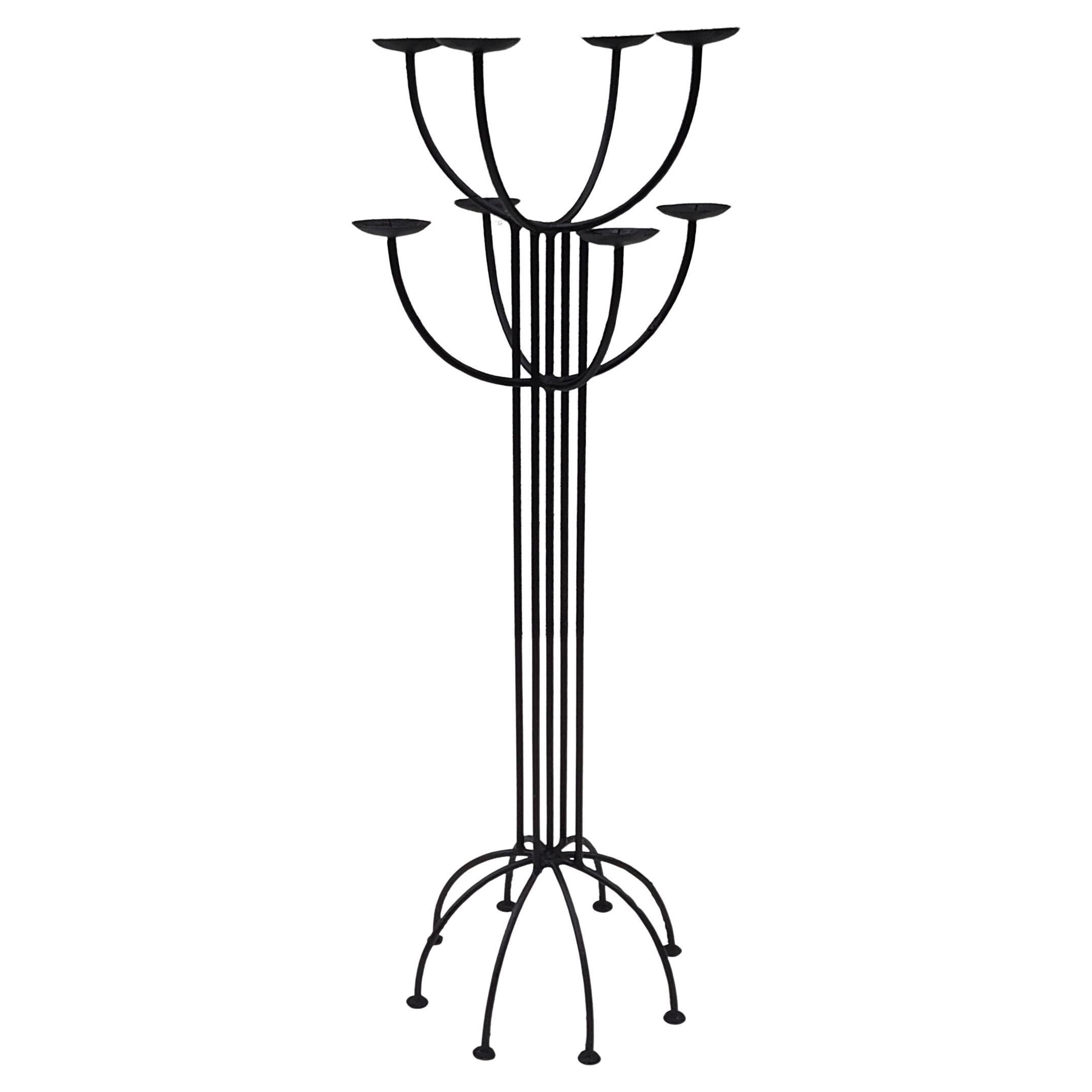 Candelabro de pie de alambre de hierro moderno de mediados de siglo en venta 1
