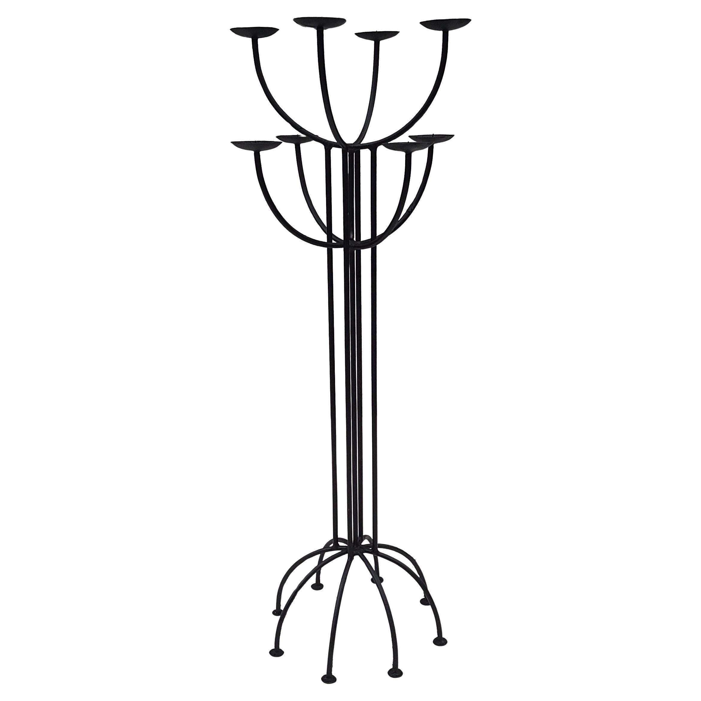 Candelabro de pie de alambre de hierro moderno de mediados de siglo en venta 2