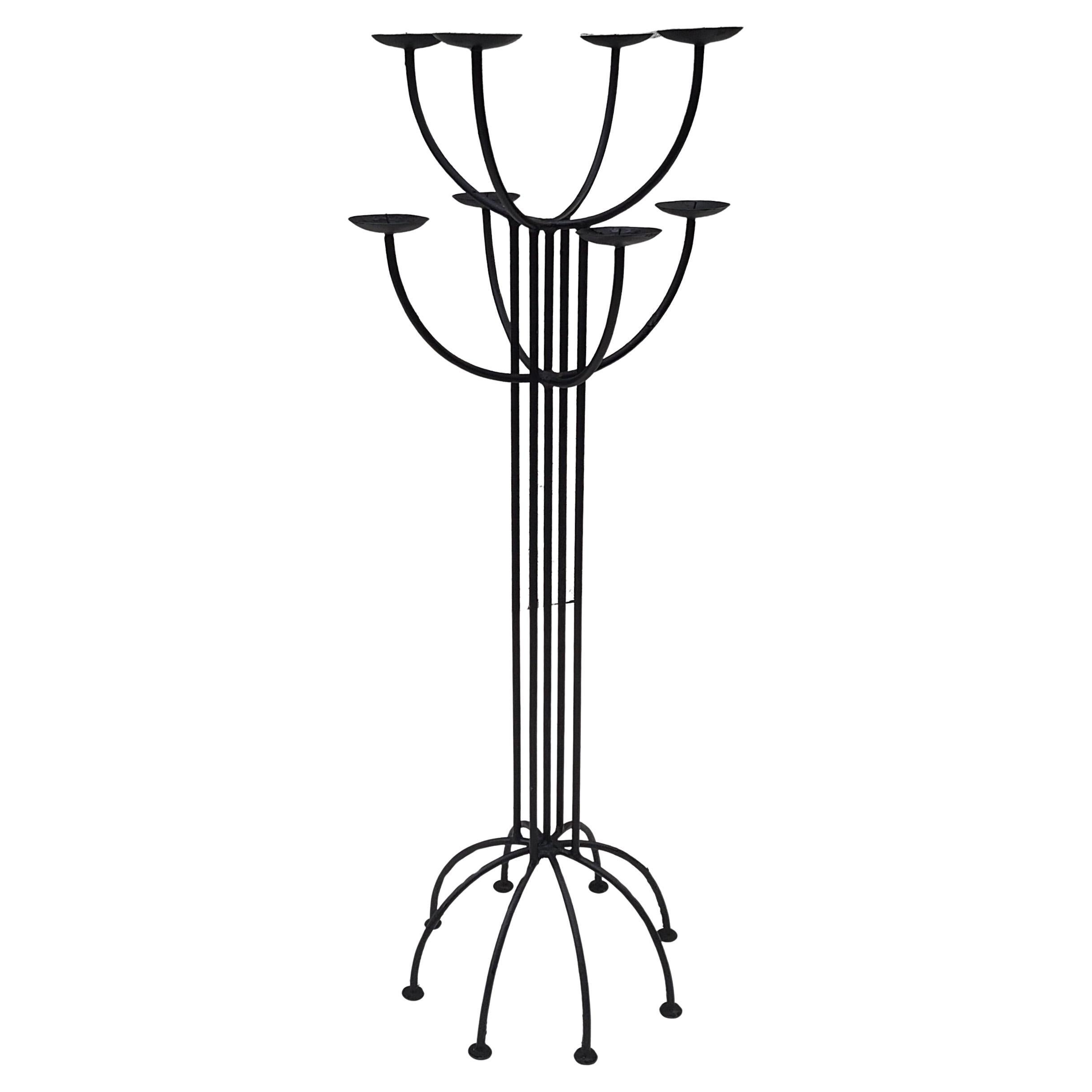 Candelabro de pie de alambre de hierro moderno de mediados de siglo en venta 5