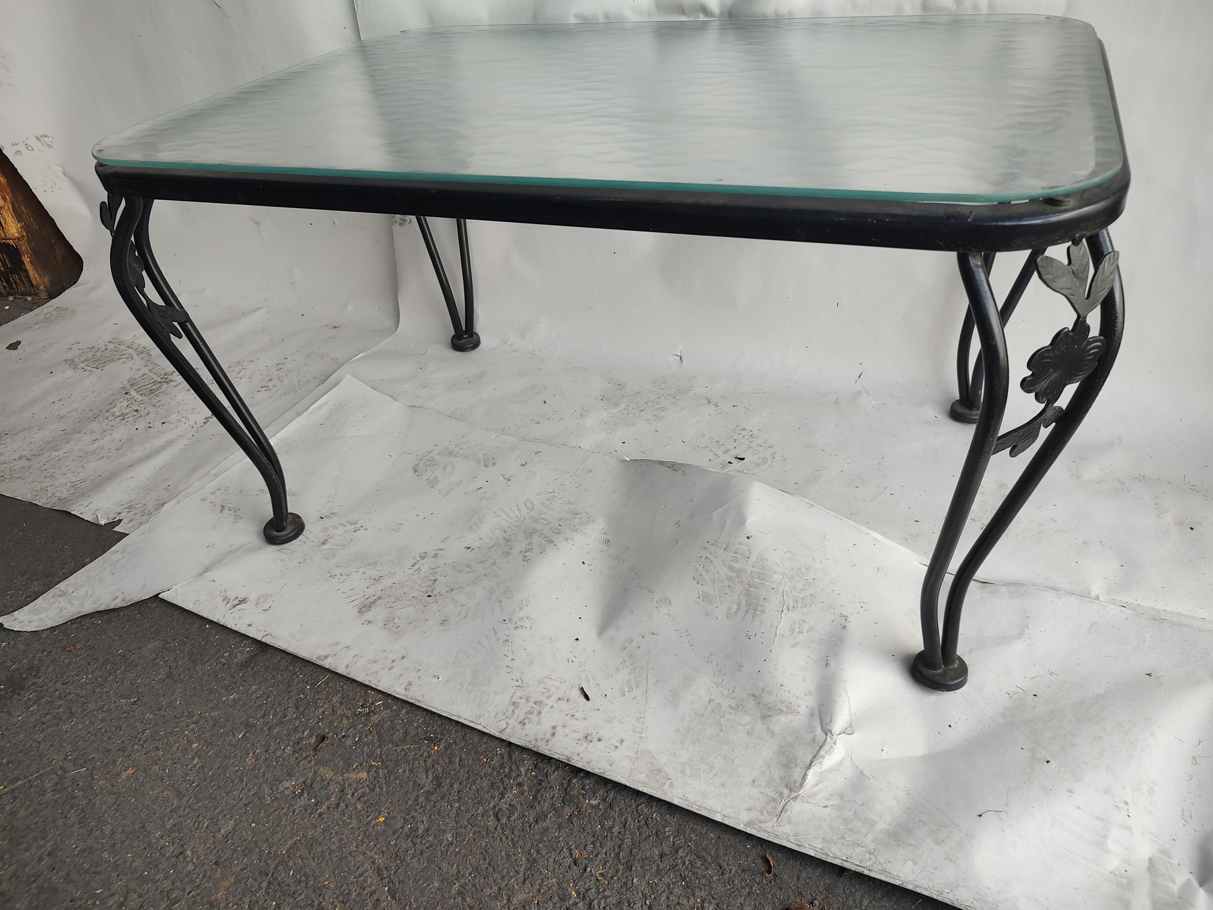 Mid-Century Modern Iron with Textured Glass Outdoor Cocktail Table For Sale 2