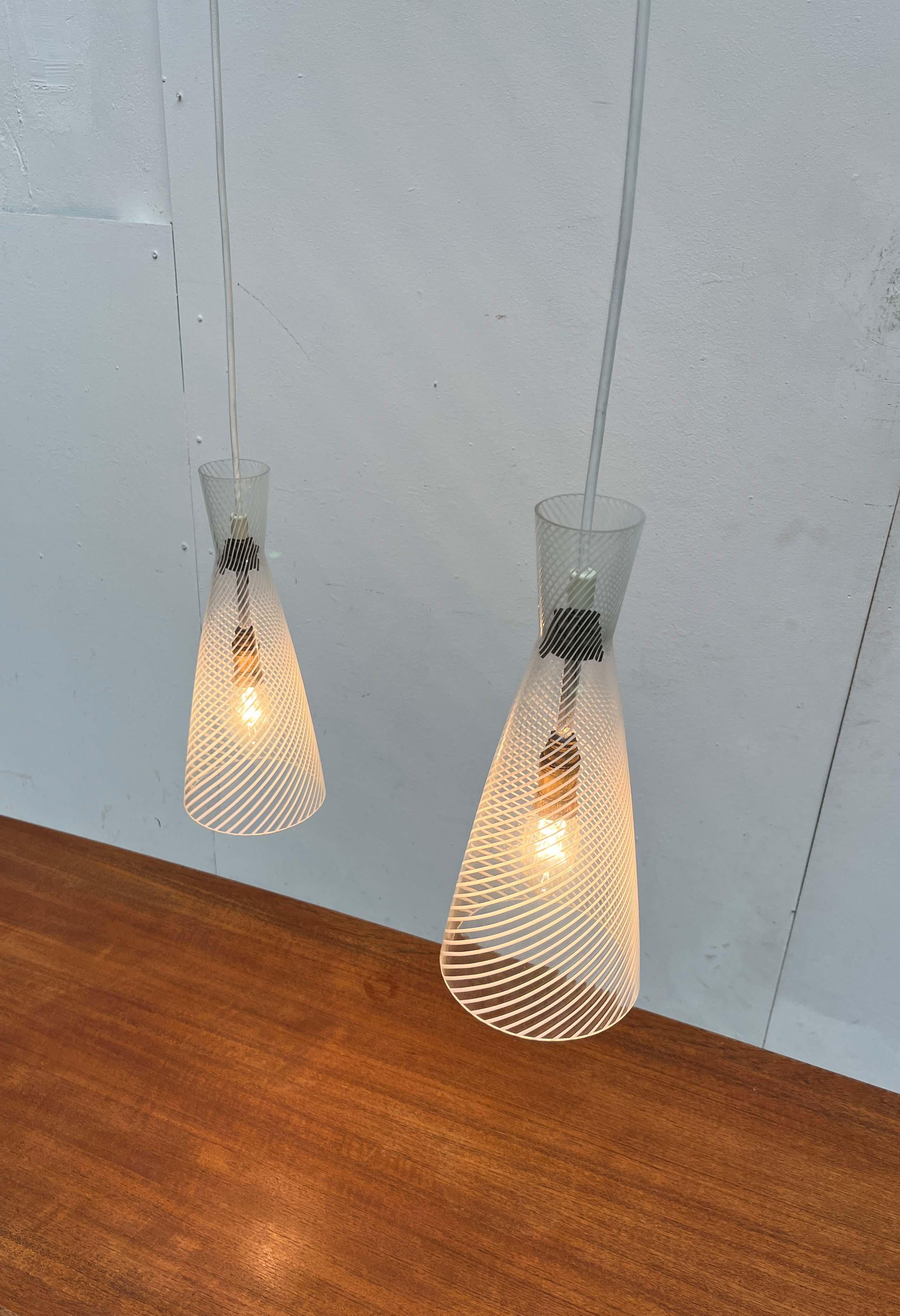 Ciondoli in vetro a vortice dell'isola moderna di metà secolo A.F. Gangkofner Peill & Putzler in vendita 11