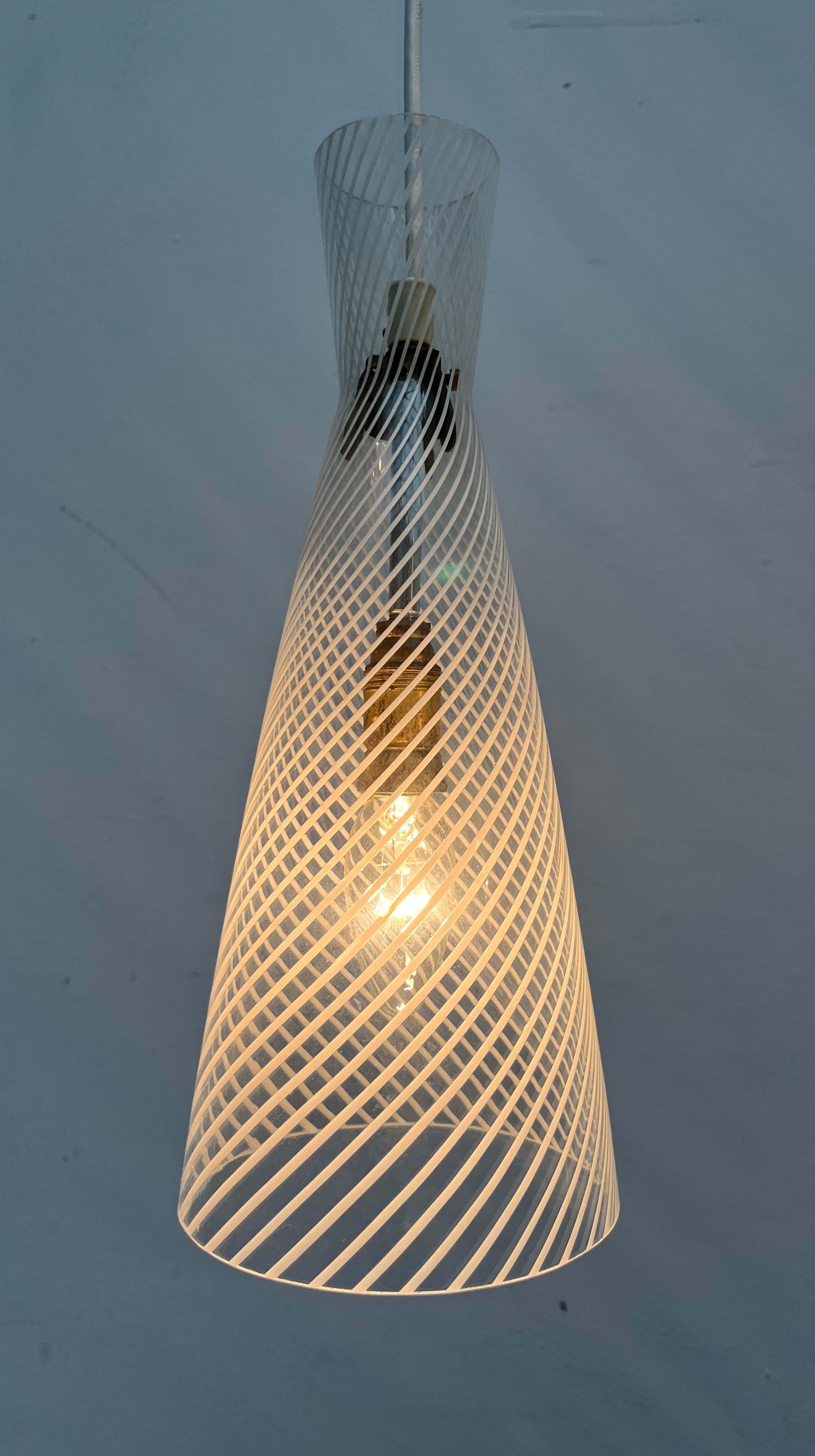 Ciondoli in vetro a vortice dell'isola moderna di metà secolo A.F. Gangkofner Peill & Putzler in vendita 13