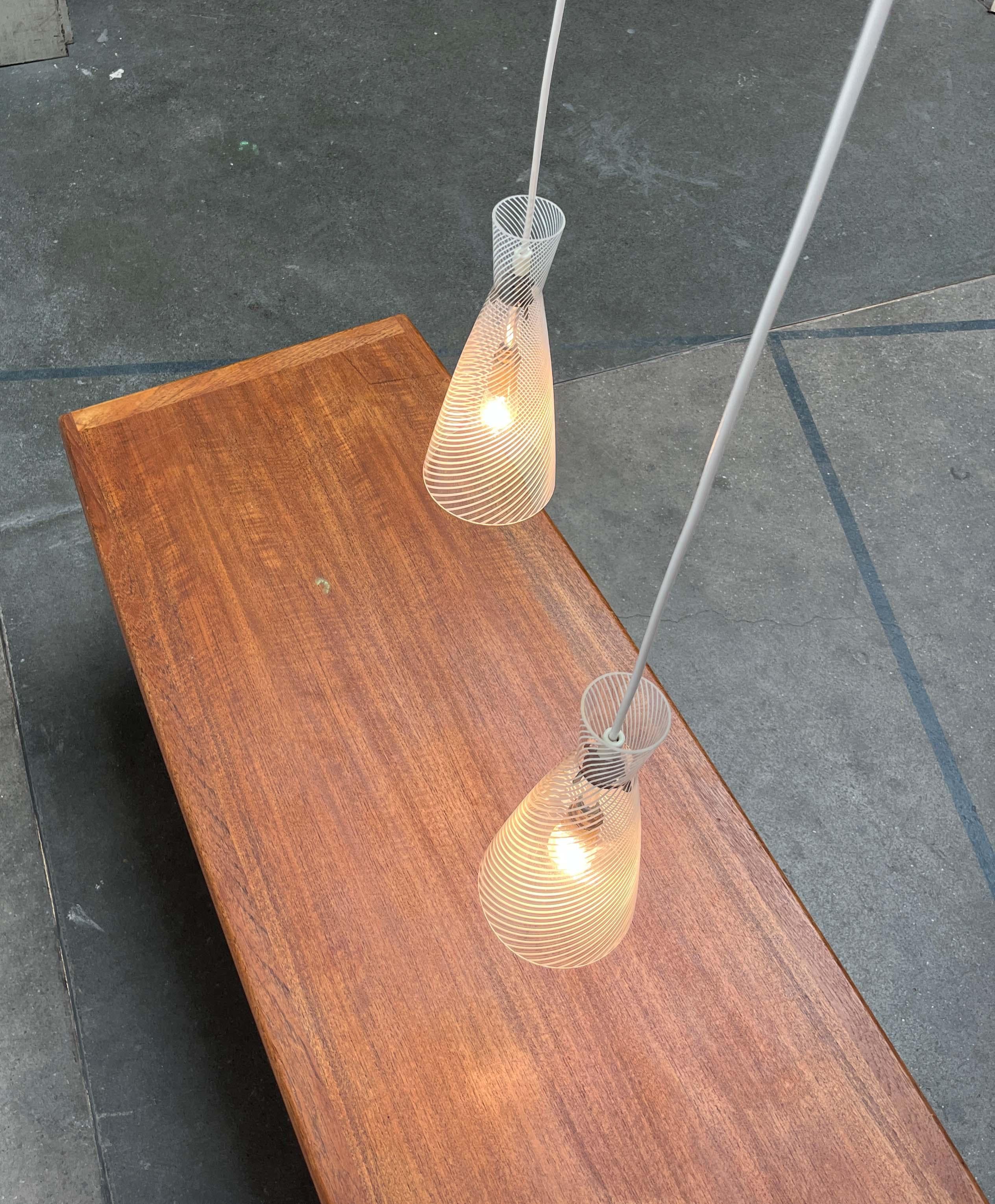 Mid-Century moderno Ciondoli in vetro a vortice dell'isola moderna di metà secolo A.F. Gangkofner Peill & Putzler in vendita