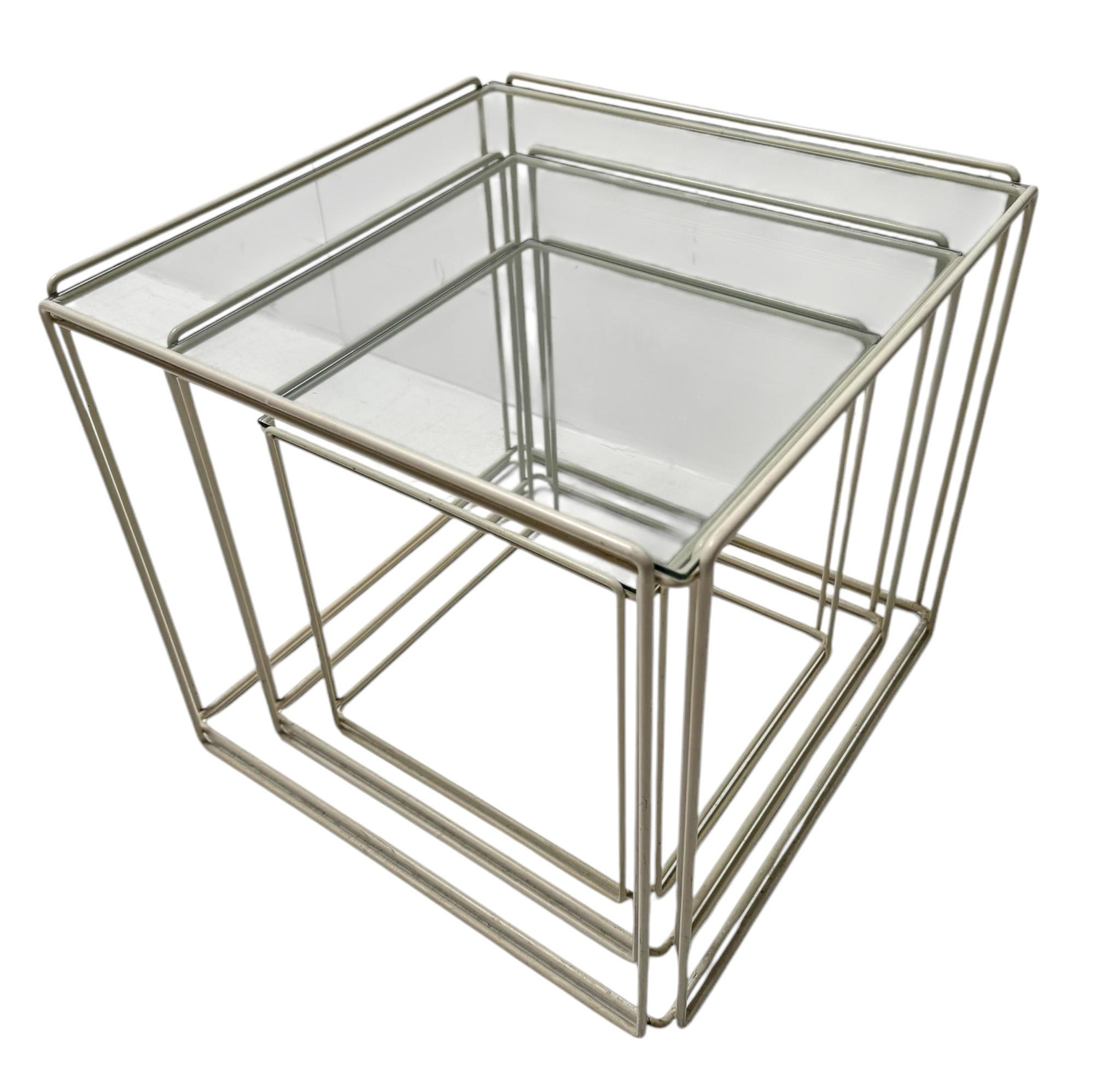 French Mid-Century Modern Isocele Nesting Tables by Max Sauze for Groupe S.A, 1970s For Sale