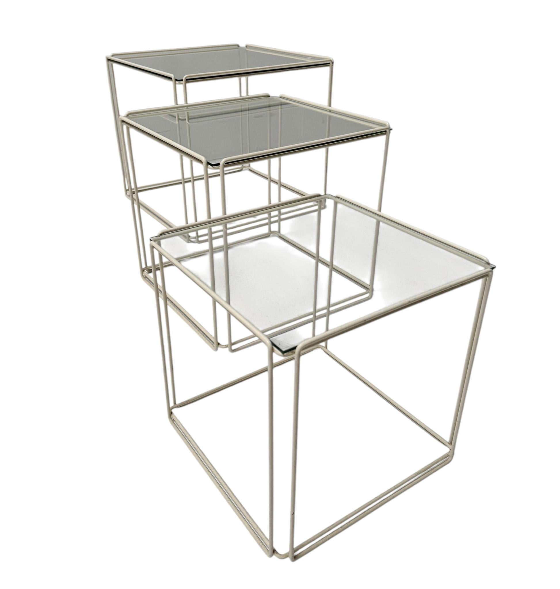 Mid-Century Modern Isocele Nesting Tables by Max Sauze for Groupe S.A, 1970s For Sale 1