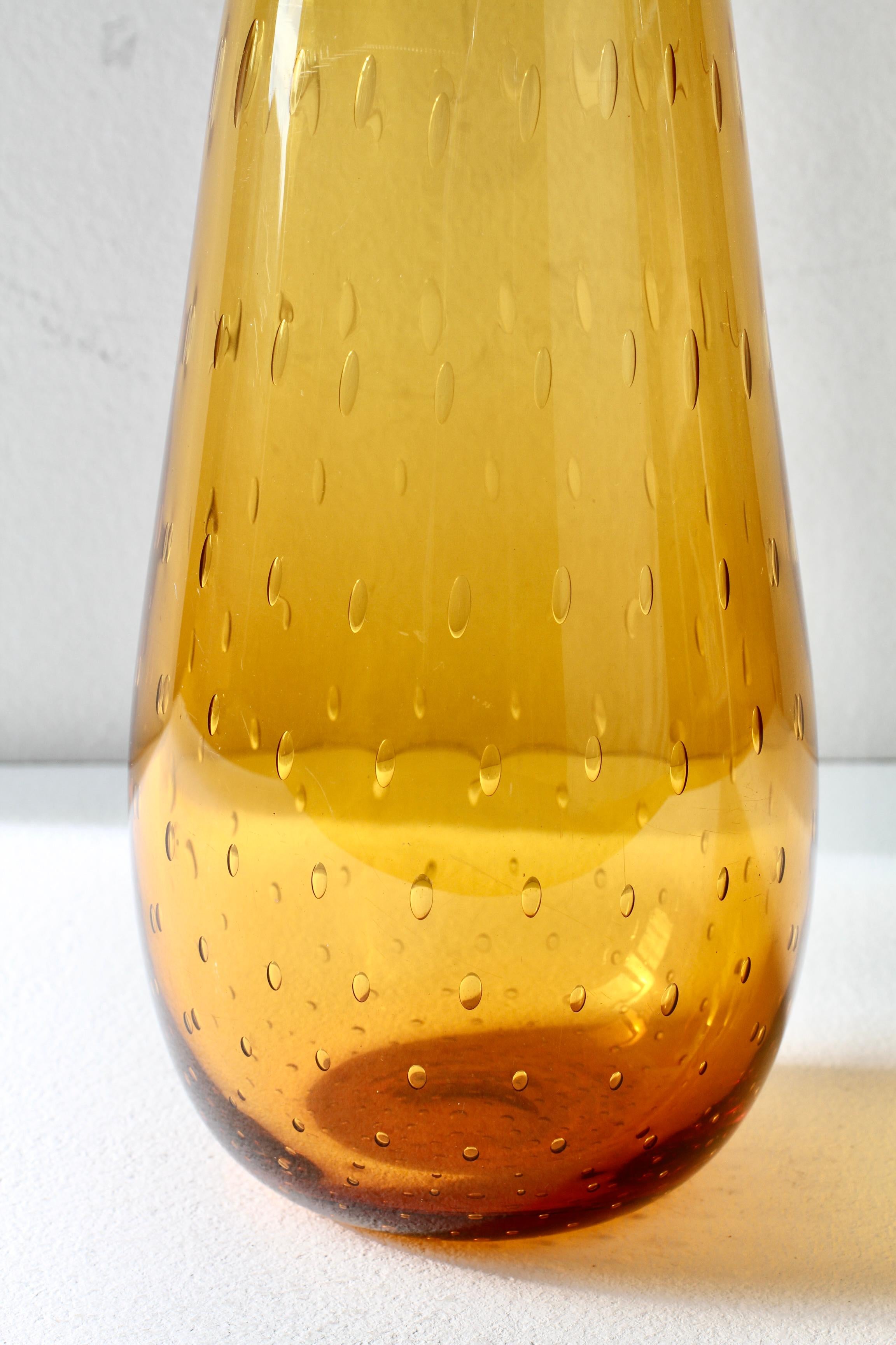 Vaso in vetro bullicante di Murano giallo ambrato, 1950 ca. in vendita 6