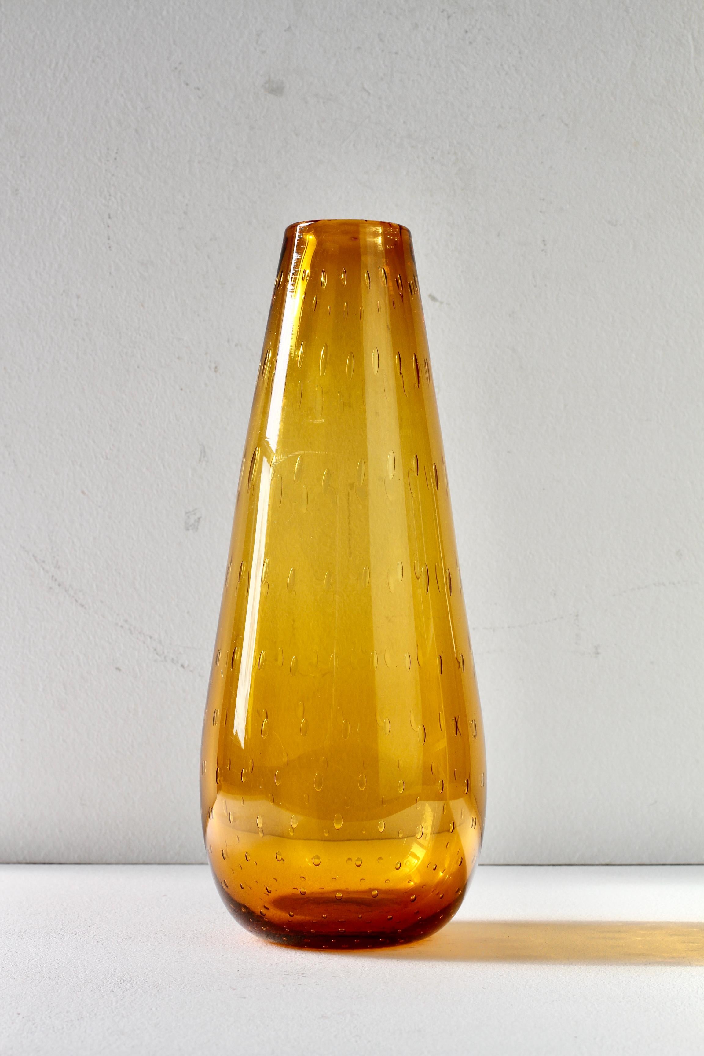 Mid-Century moderno Vaso in vetro bullicante di Murano giallo ambrato, 1950 ca. in vendita