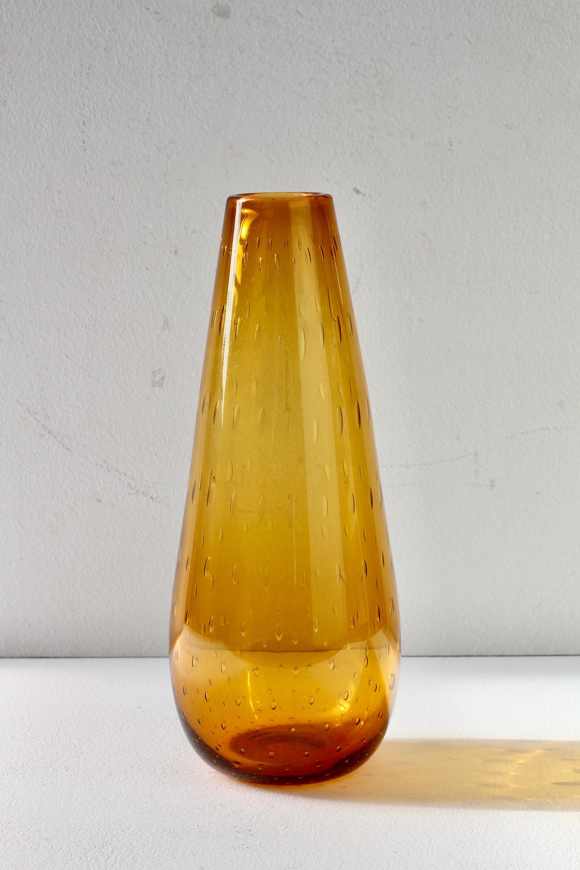 XX secolo Vaso in vetro bullicante di Murano giallo ambrato, 1950 ca. in vendita