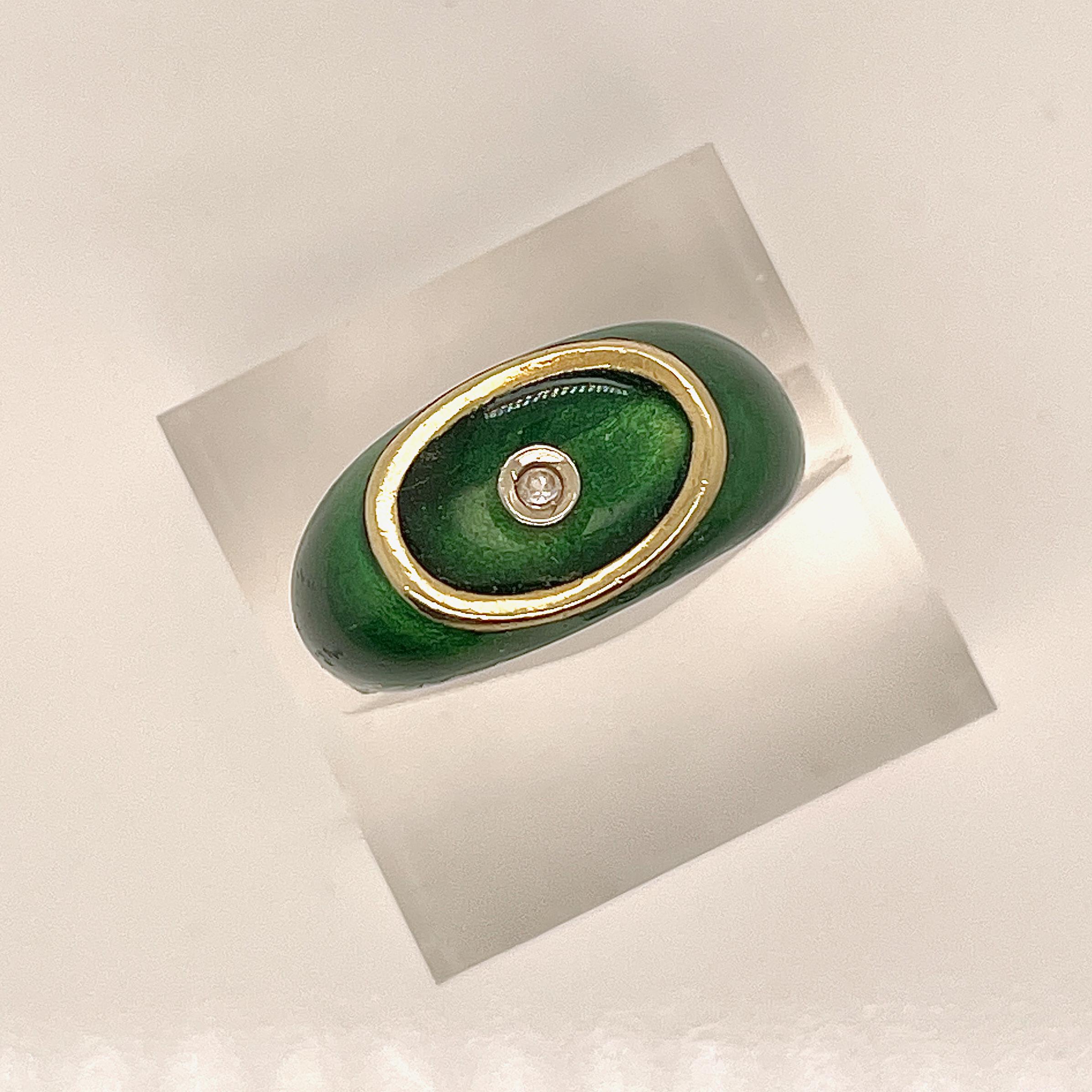 Mid-Century Modern Italian 18K Gold & Green Enamel Modernist Signet Ring For Sale 1