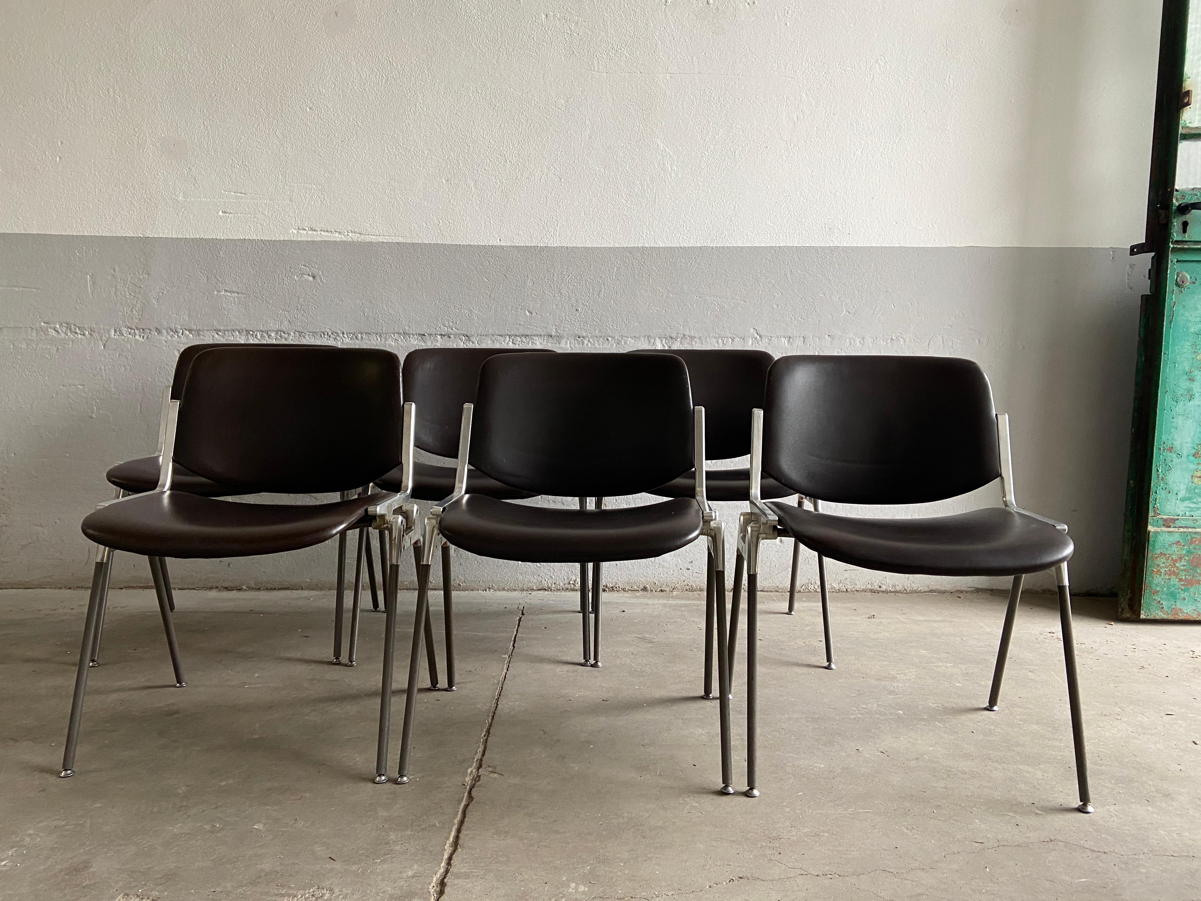Mid-20th Century Mid-Century Modern Italian 6 Stackable Chairs by Giancarlo Piretti for Castelli