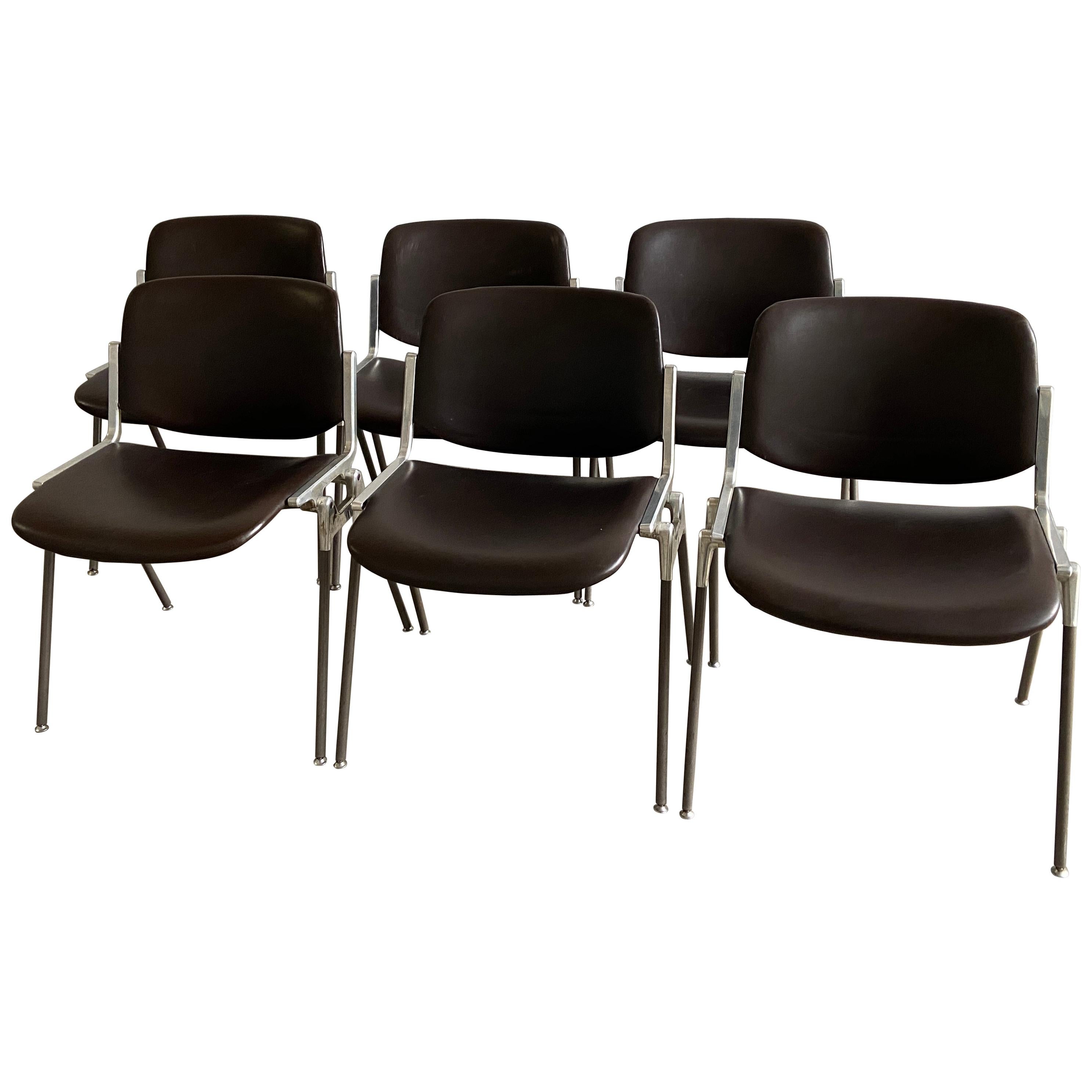 Mid-Century Modern Italian 6 Stackable Chairs by Giancarlo Piretti for Castelli