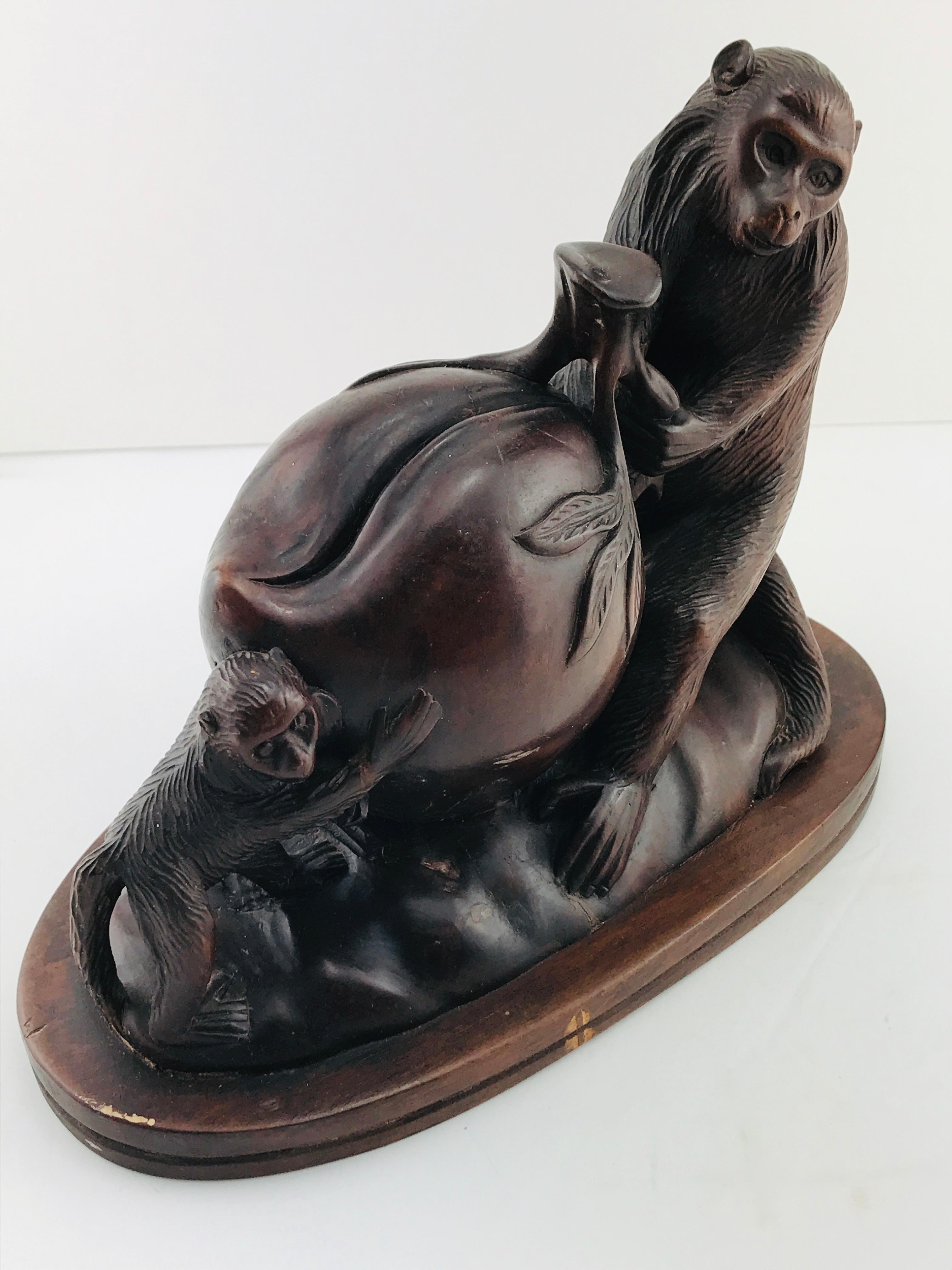 Sculpture italienne moderne du milieu du siècle dernier d'animaux en bois de noyer, années 1960 en vente 8