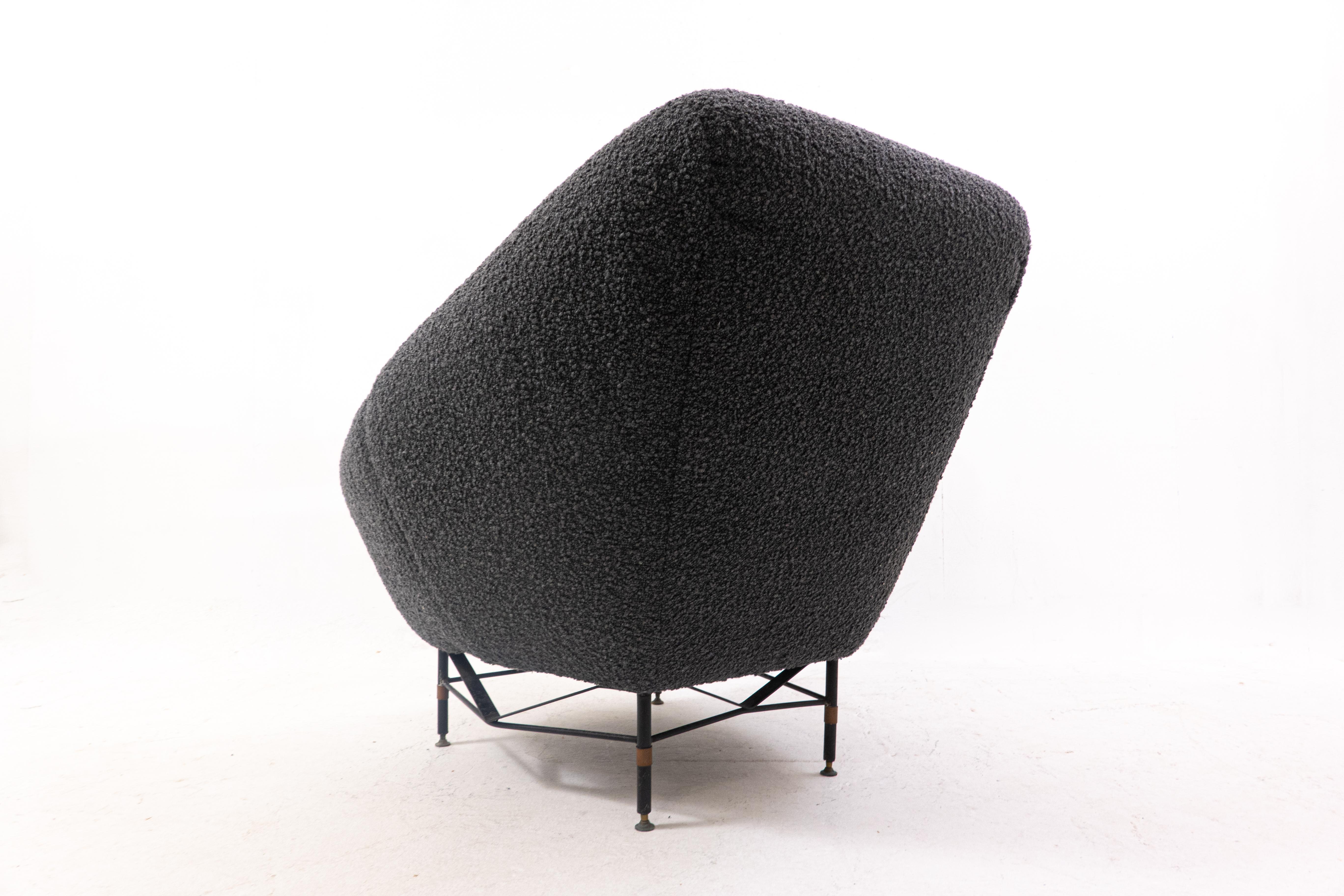 Mid-Century Modern Italian Armchair, 1950s -Black Bouclette Fabric For Sale 3