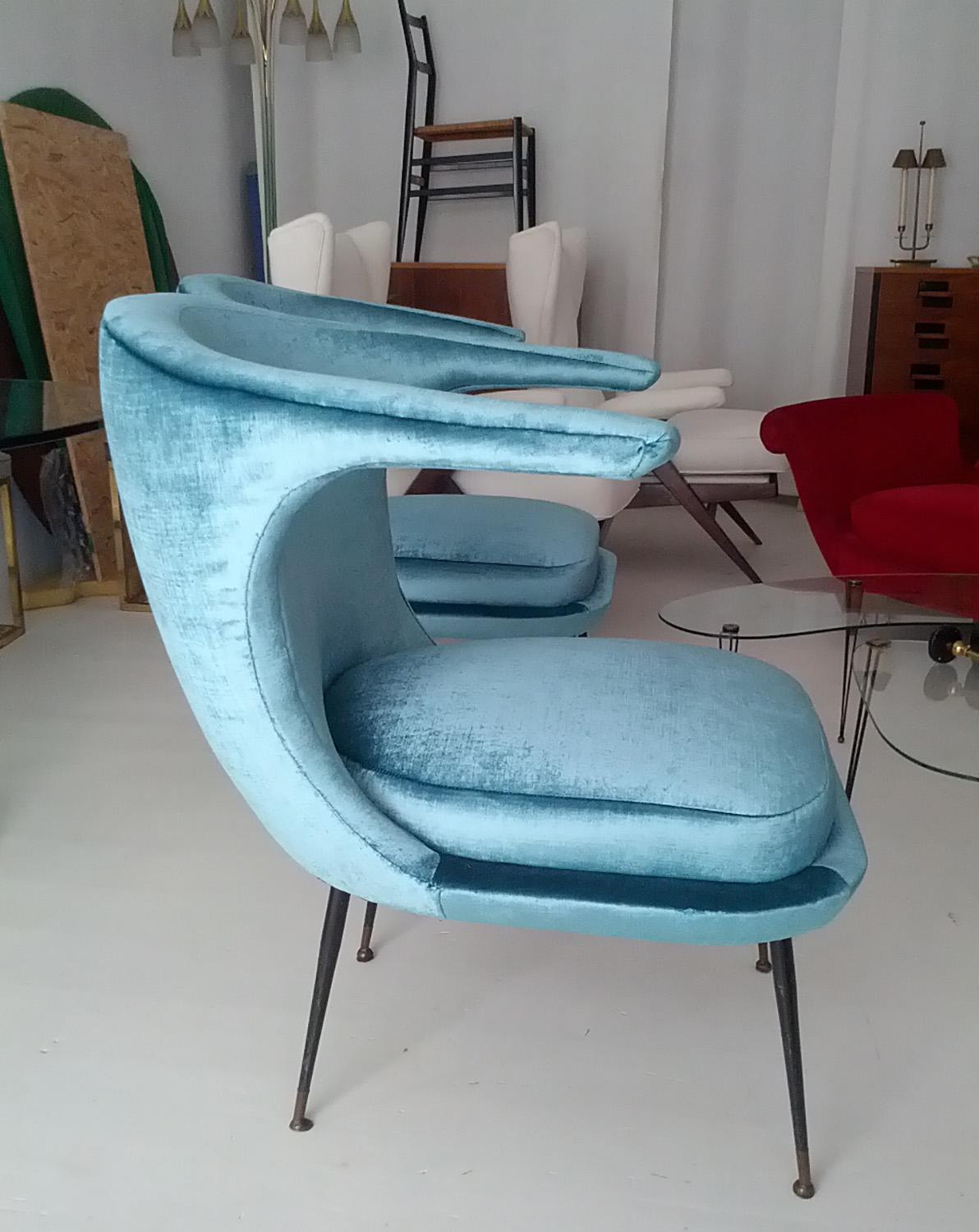 Mid-Century Modern Italian Armchairs with Blue Velvet Cover, Tuscany, 1960s 3