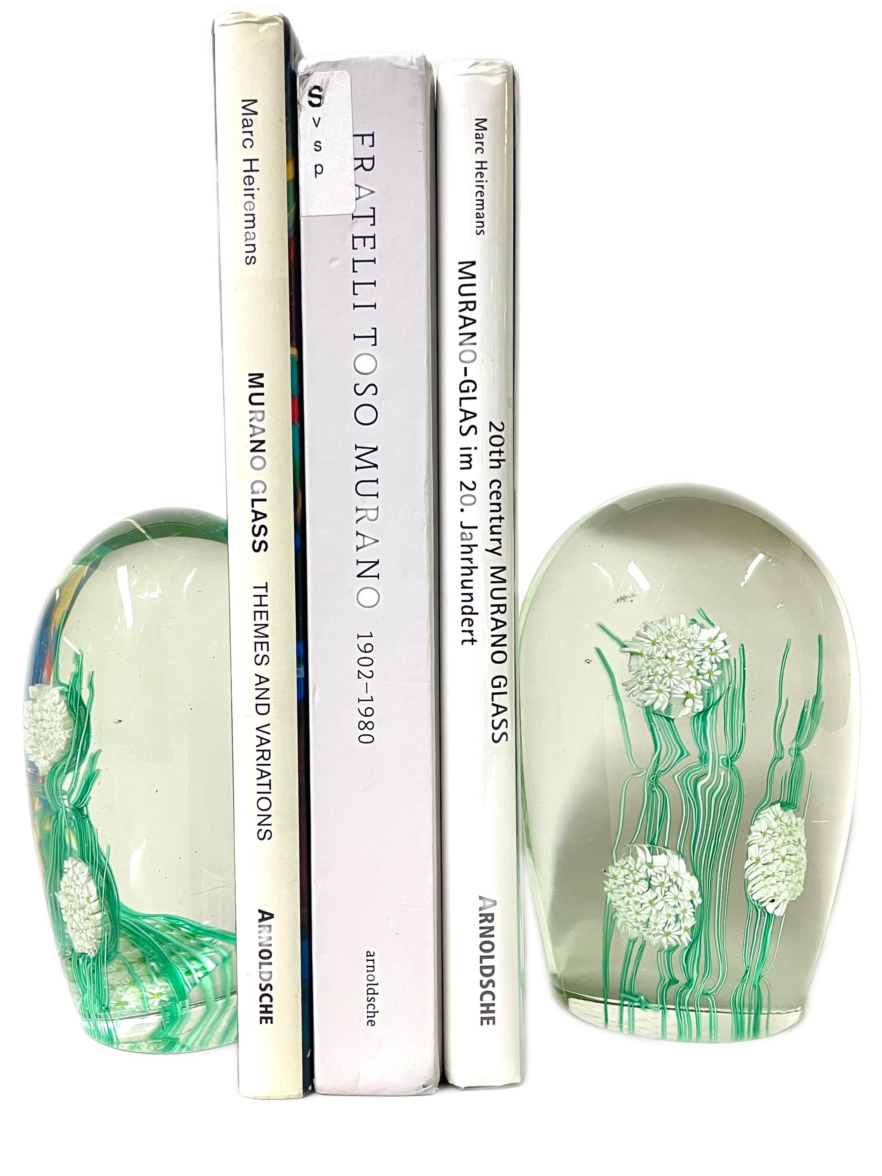 Hand-Crafted Mid-Century Modern Italian Art Glass Murano Floral Decorated Bookends For Sale