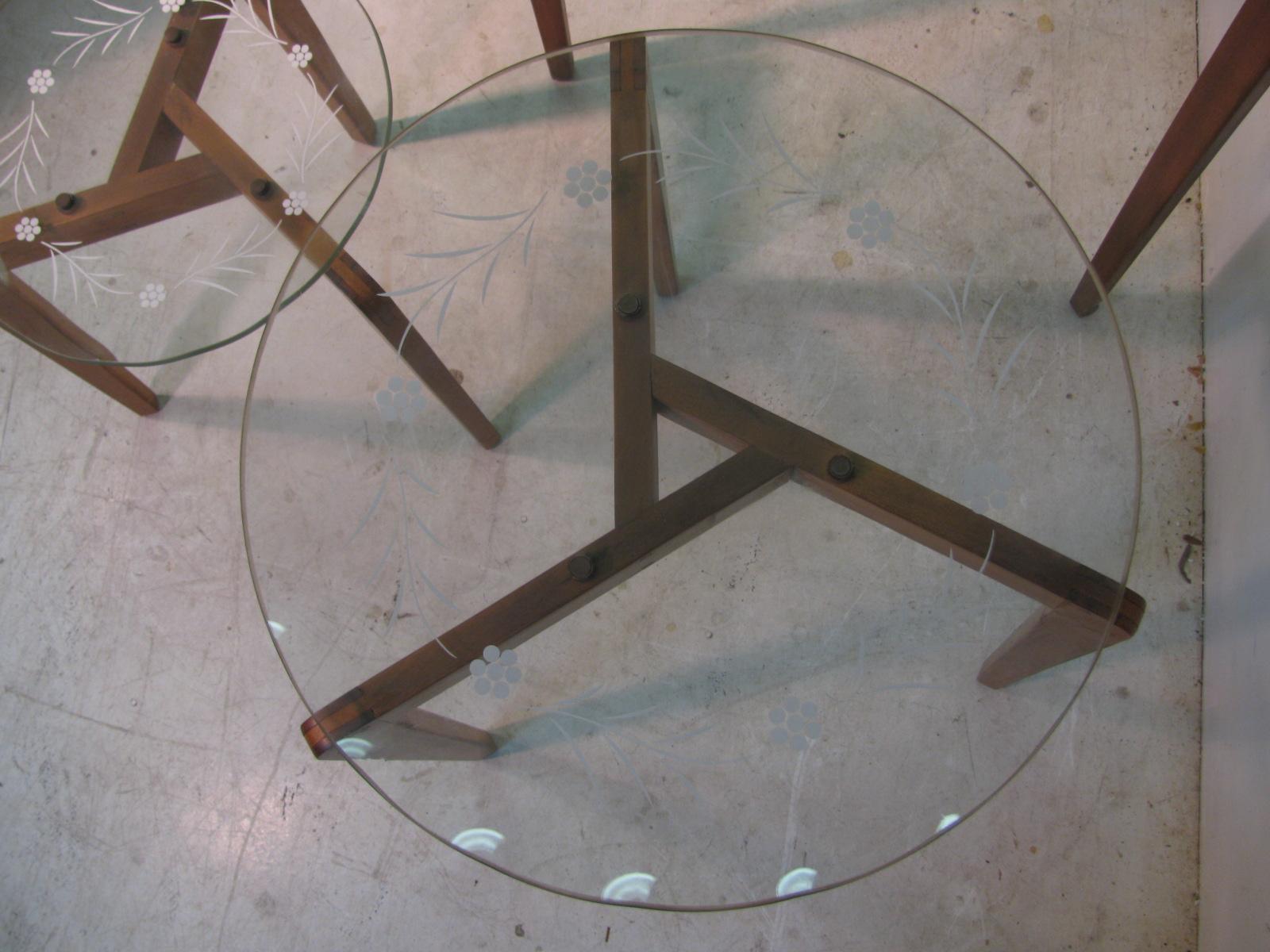 Mid-Century Modern Italienisches Kunstglas Nesting Tables 3 im Angebot 8