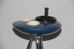 Italienischer Aschenbecher mit Zeitschriftenständer aus verchromtem Metall, Moderne der Mitte des Jahrhunderts