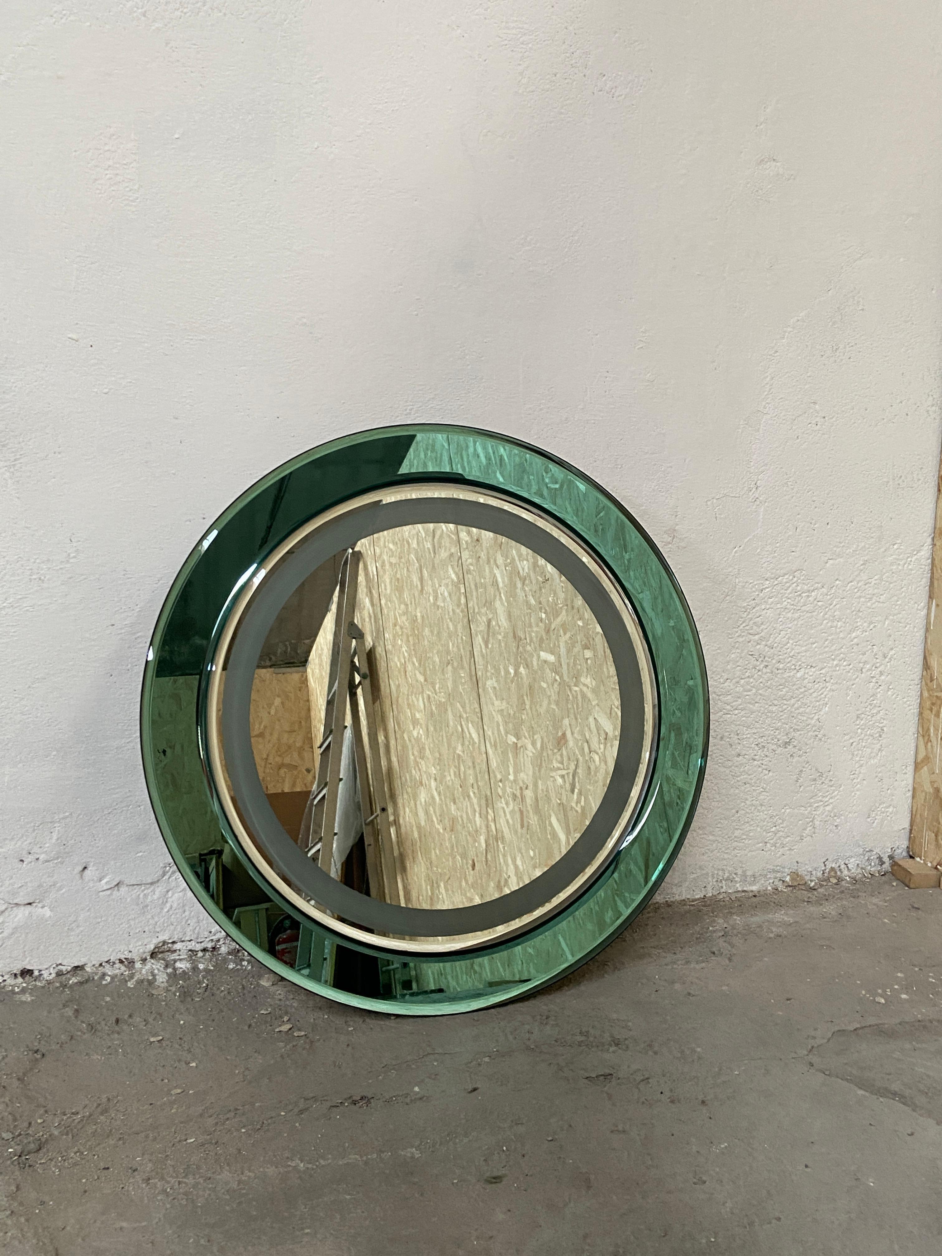 Mid-Century Modern Italian Back-Lit Wall Mirror in the Style of Fontana Arte For Sale 1
