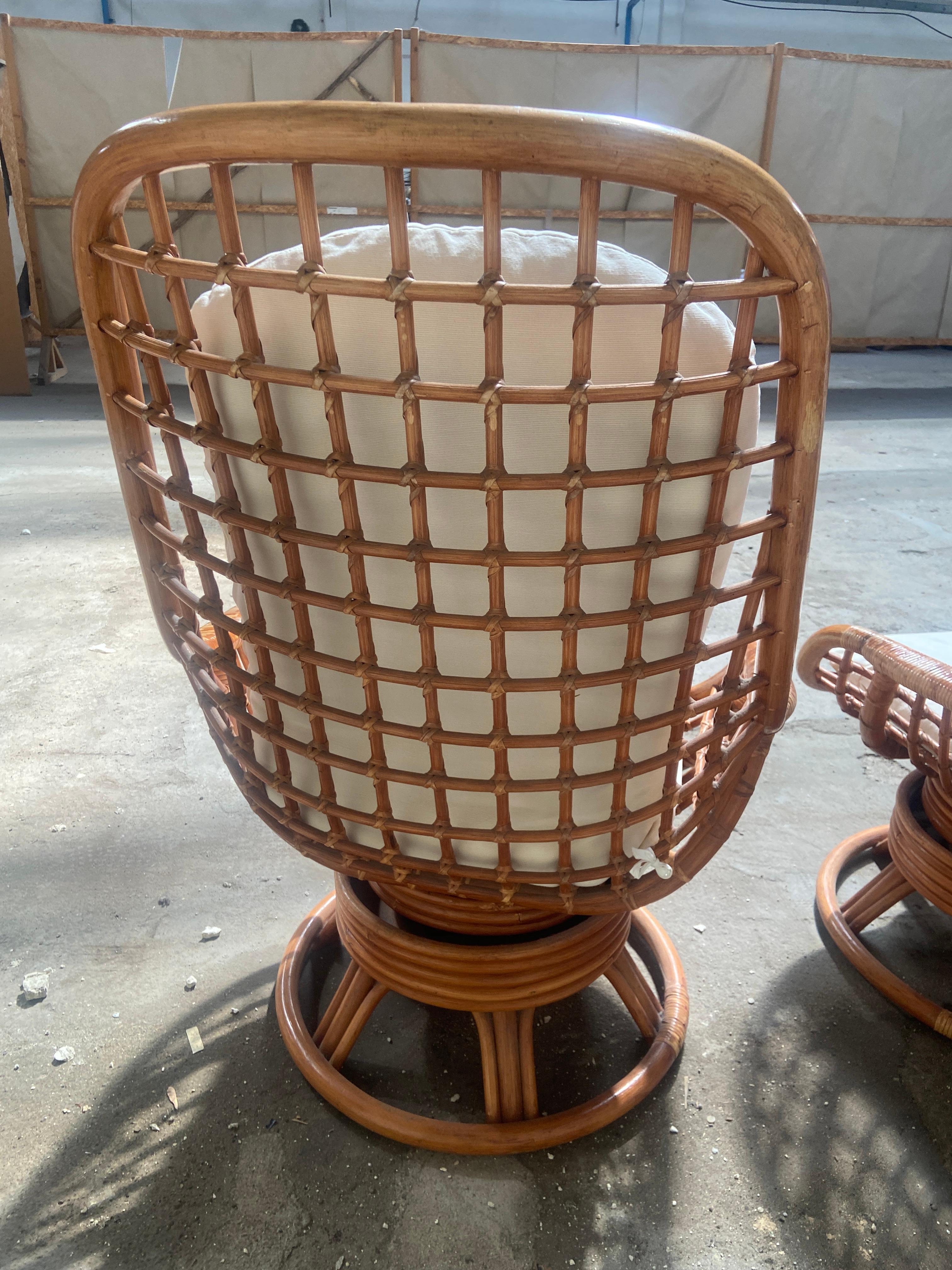 Mid-Century Modern Italian Bamboo and Rattan Living Room Set. 1970s For Sale 2