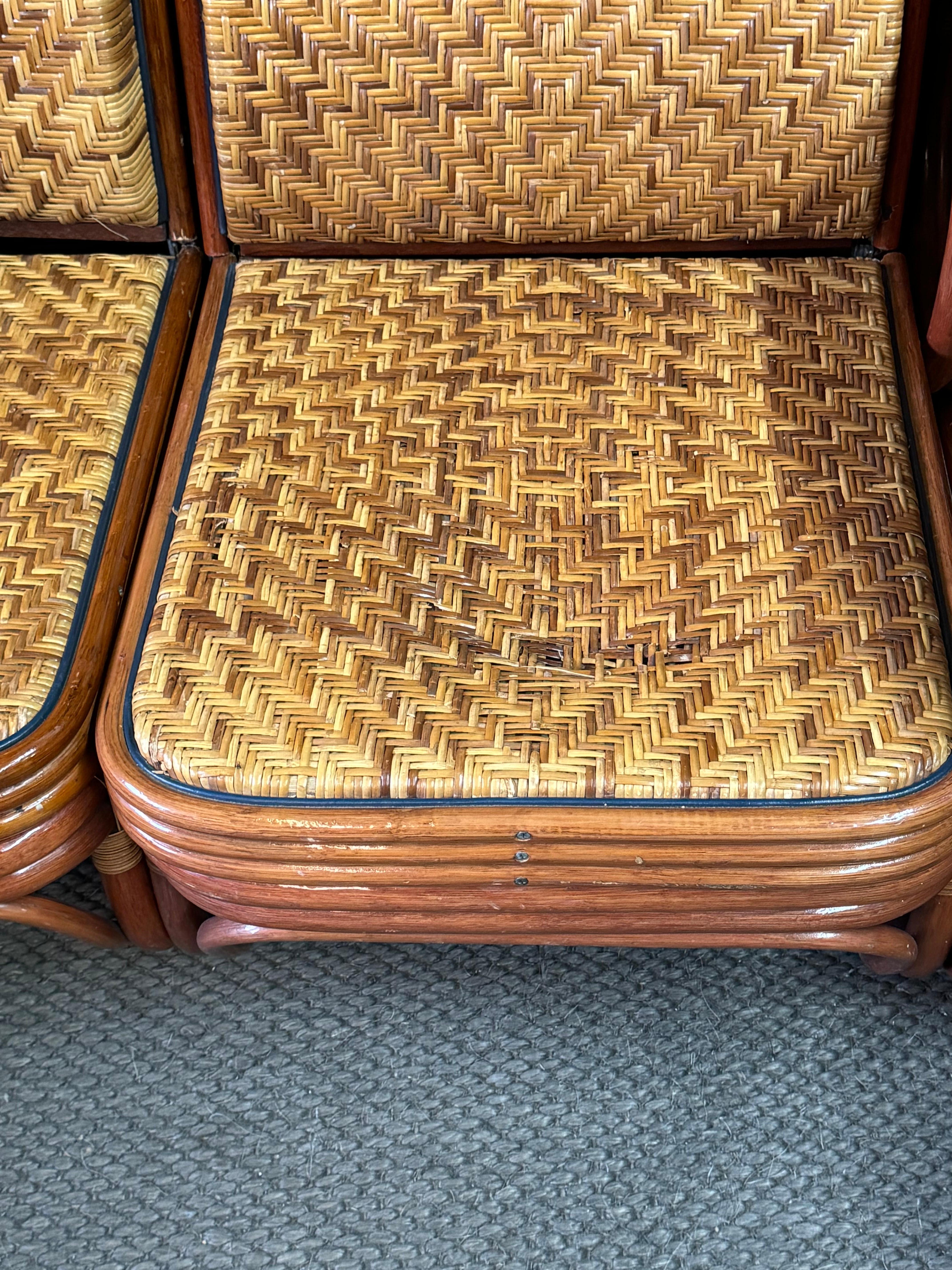 Mid-Century Modern Italian Bamboo and Rattan Lounge Set w/ Reversible Cushions For Sale 4