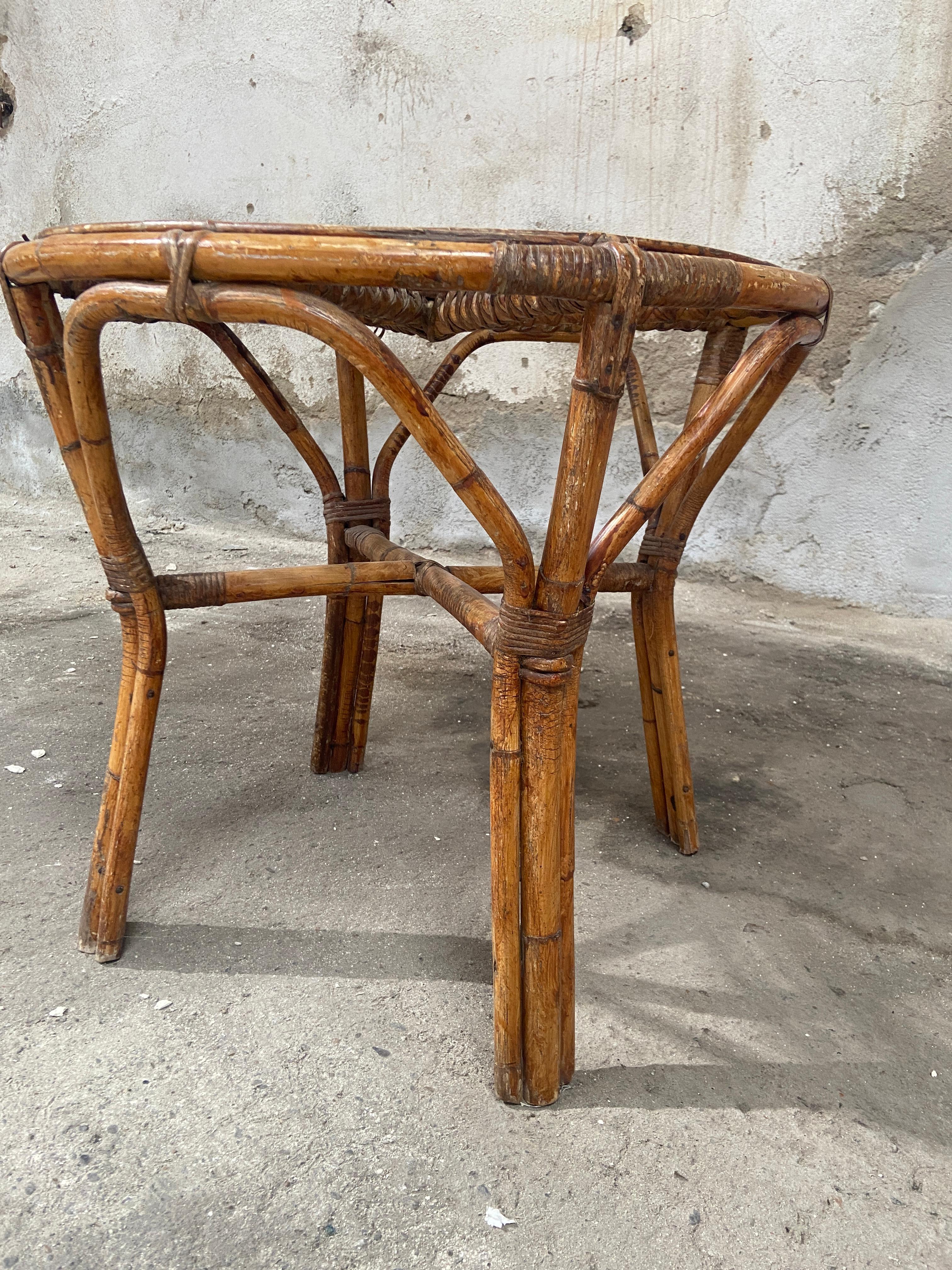 Table de canapé ronde italienne en bambou et rotin, mi-siècle moderne, années 1970 en vente 2