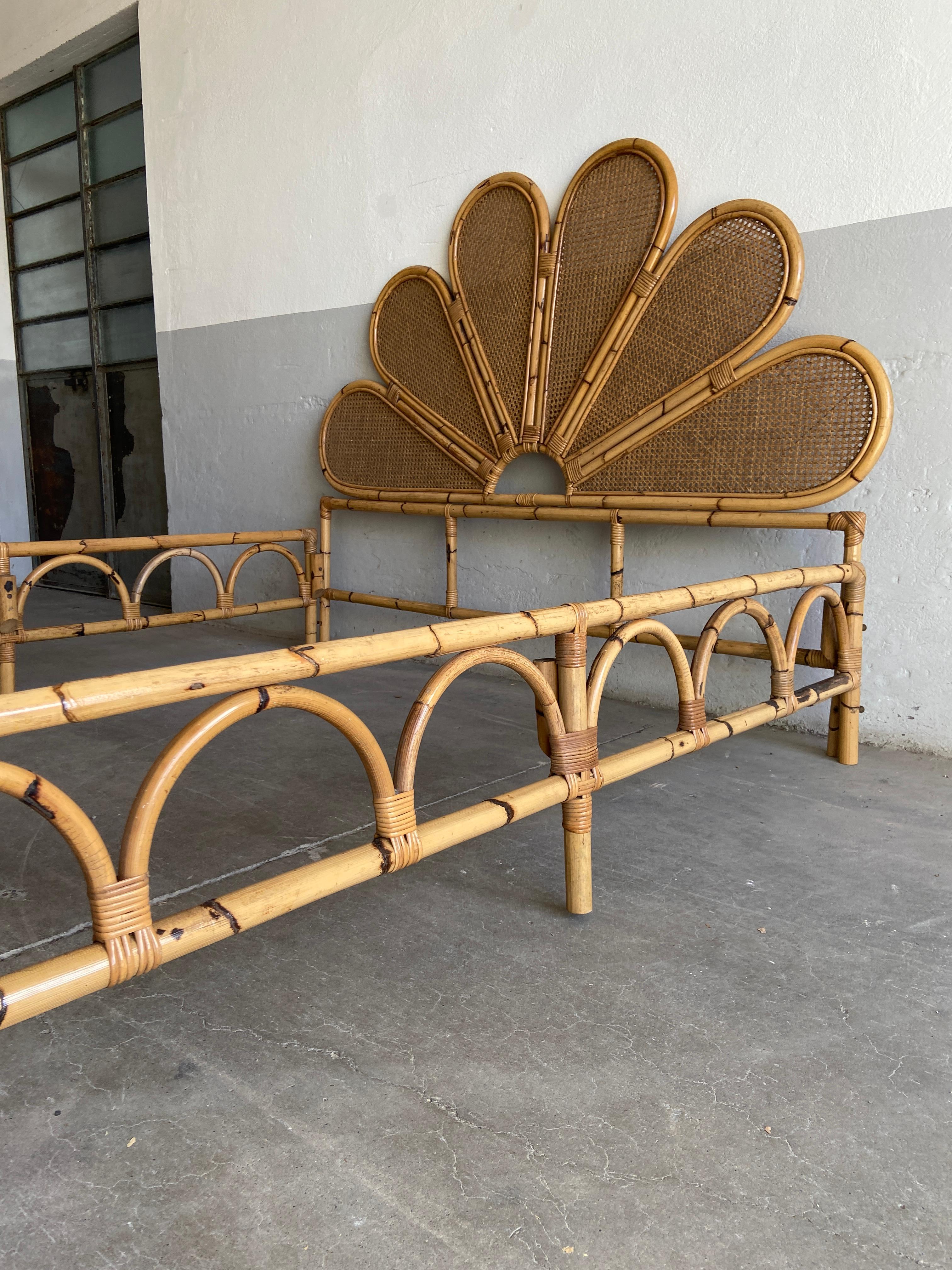 Mid-Century Modern Italian Bamboo and Vienna Straw Queen Size Bed, 1970s 8