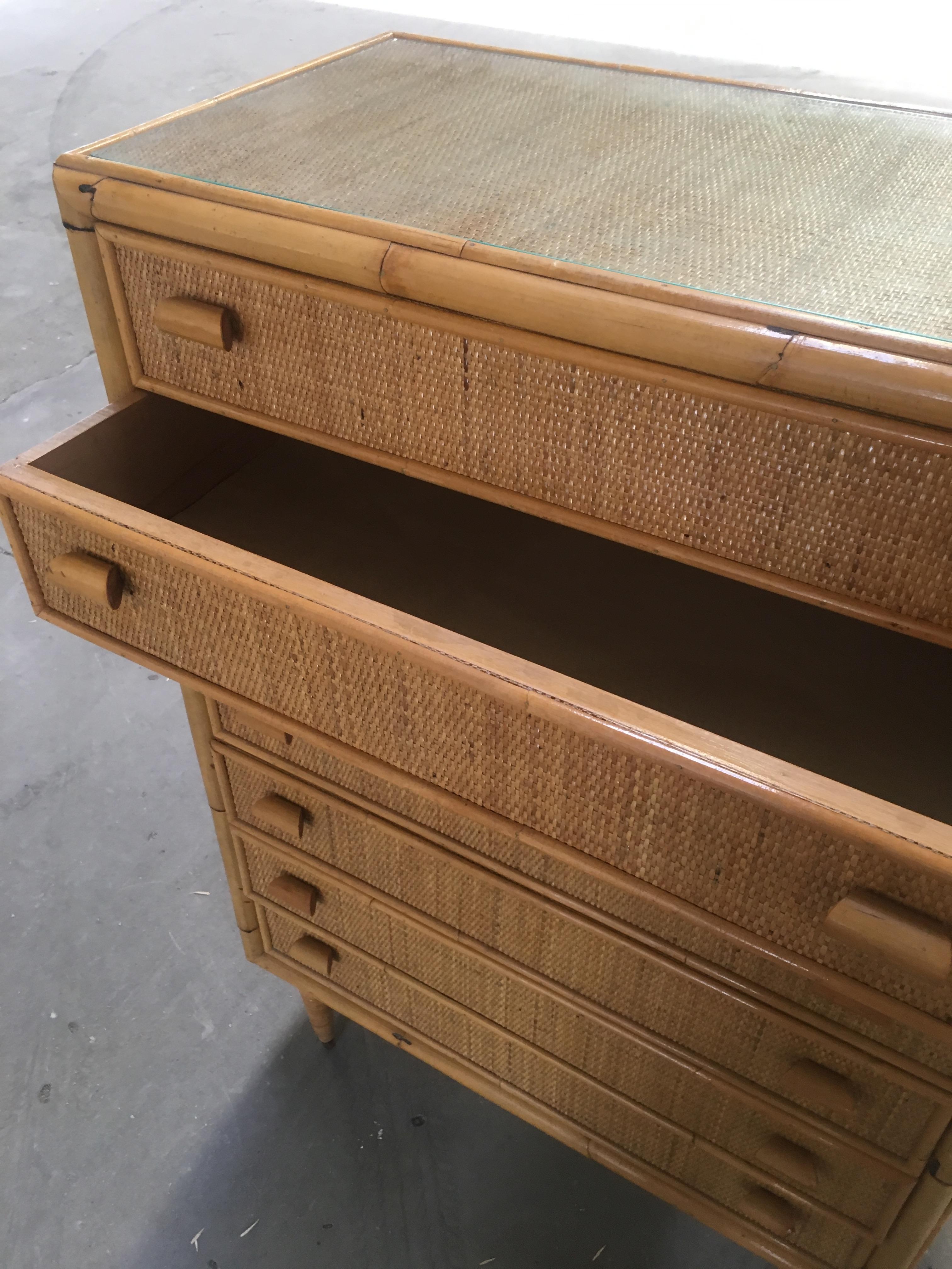 Mid-Century Modern Italian Bamboo Chest of Drawers or Commode, 1970s In Good Condition In Prato, IT