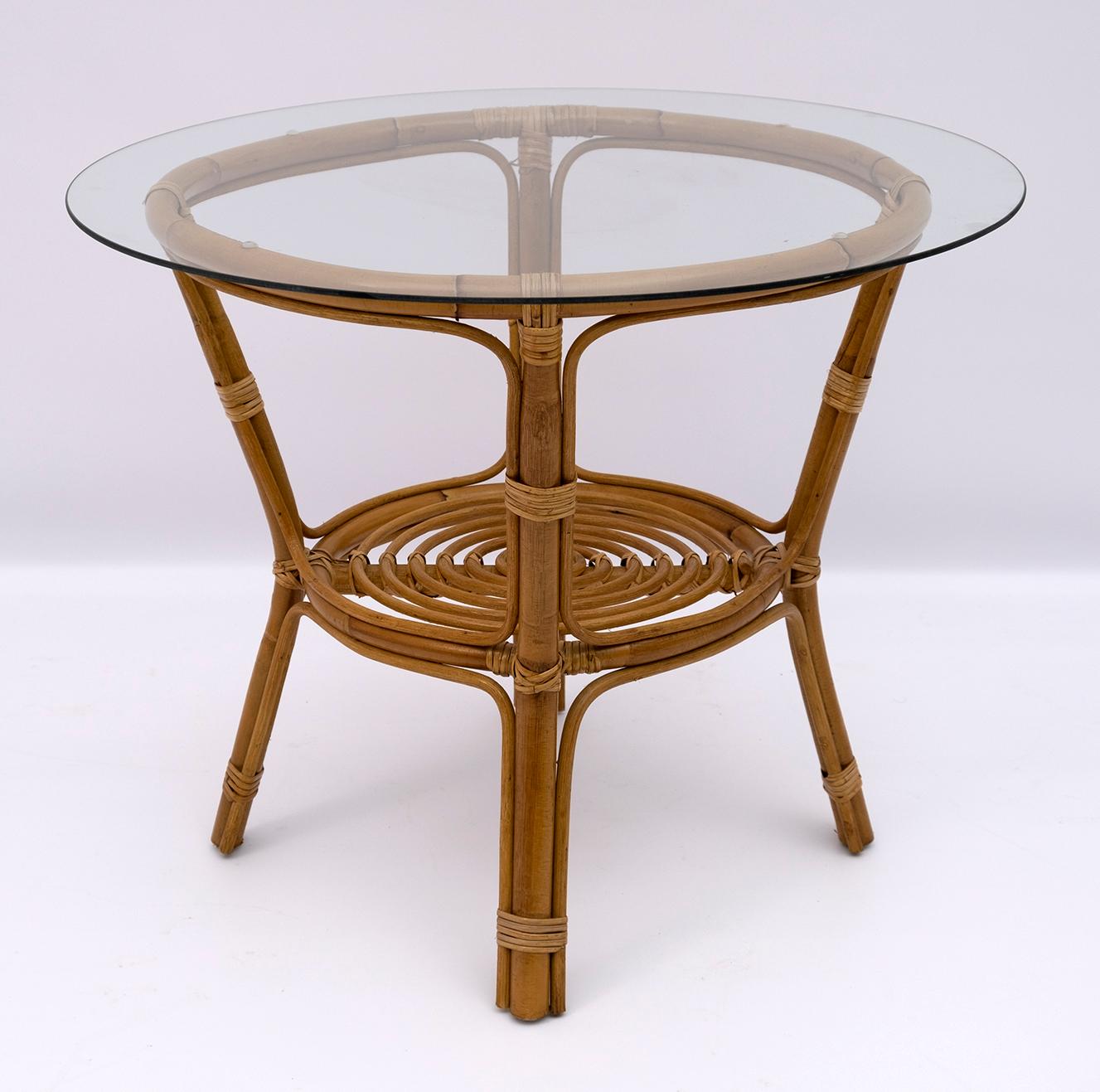 This hand-bent bamboo and wicker coffee table is an Italian production of the 1950s.