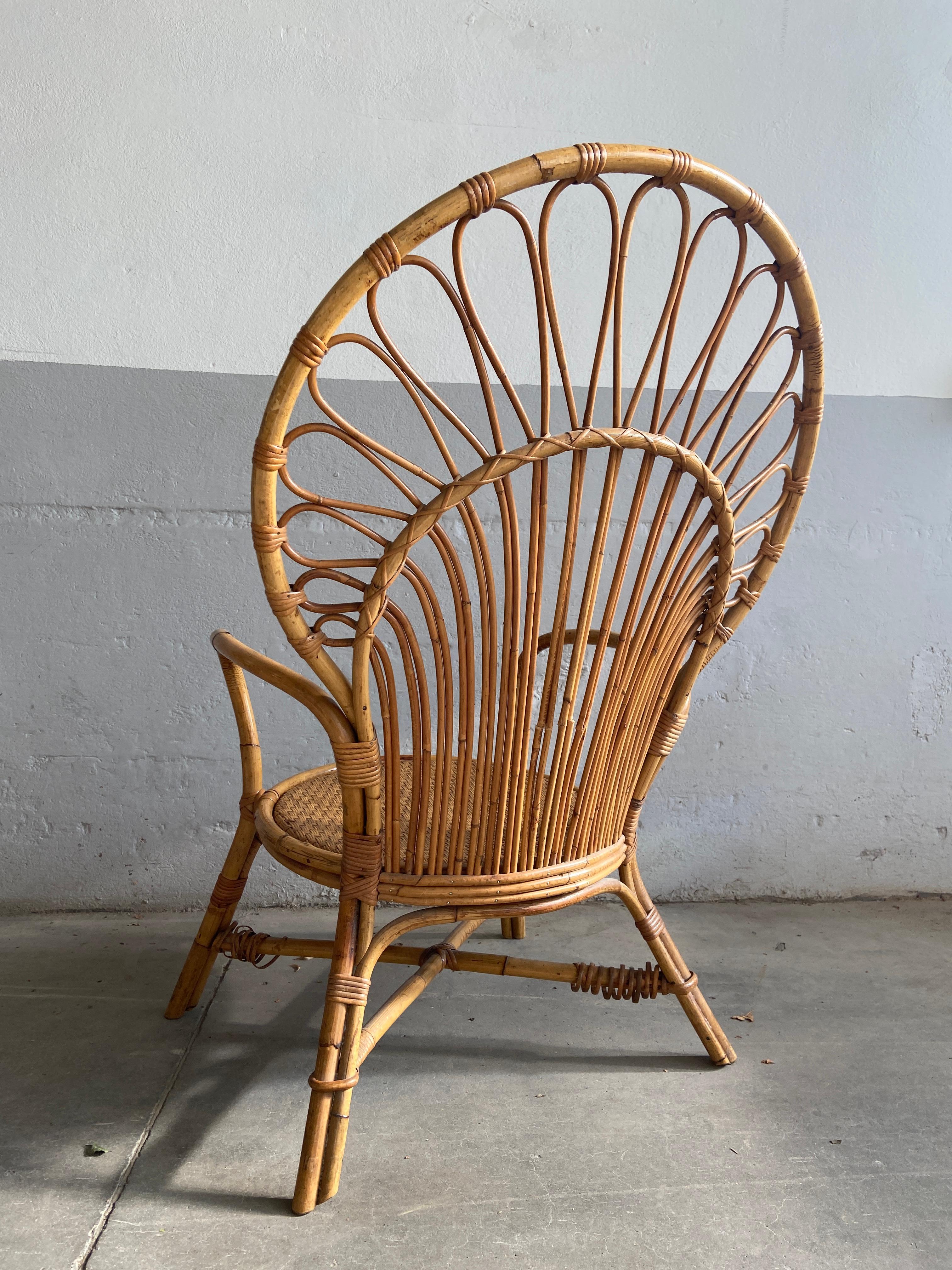 Late 20th Century Mid-Century Modern Italian Bamboo Peacock Armchair, 1970s For Sale