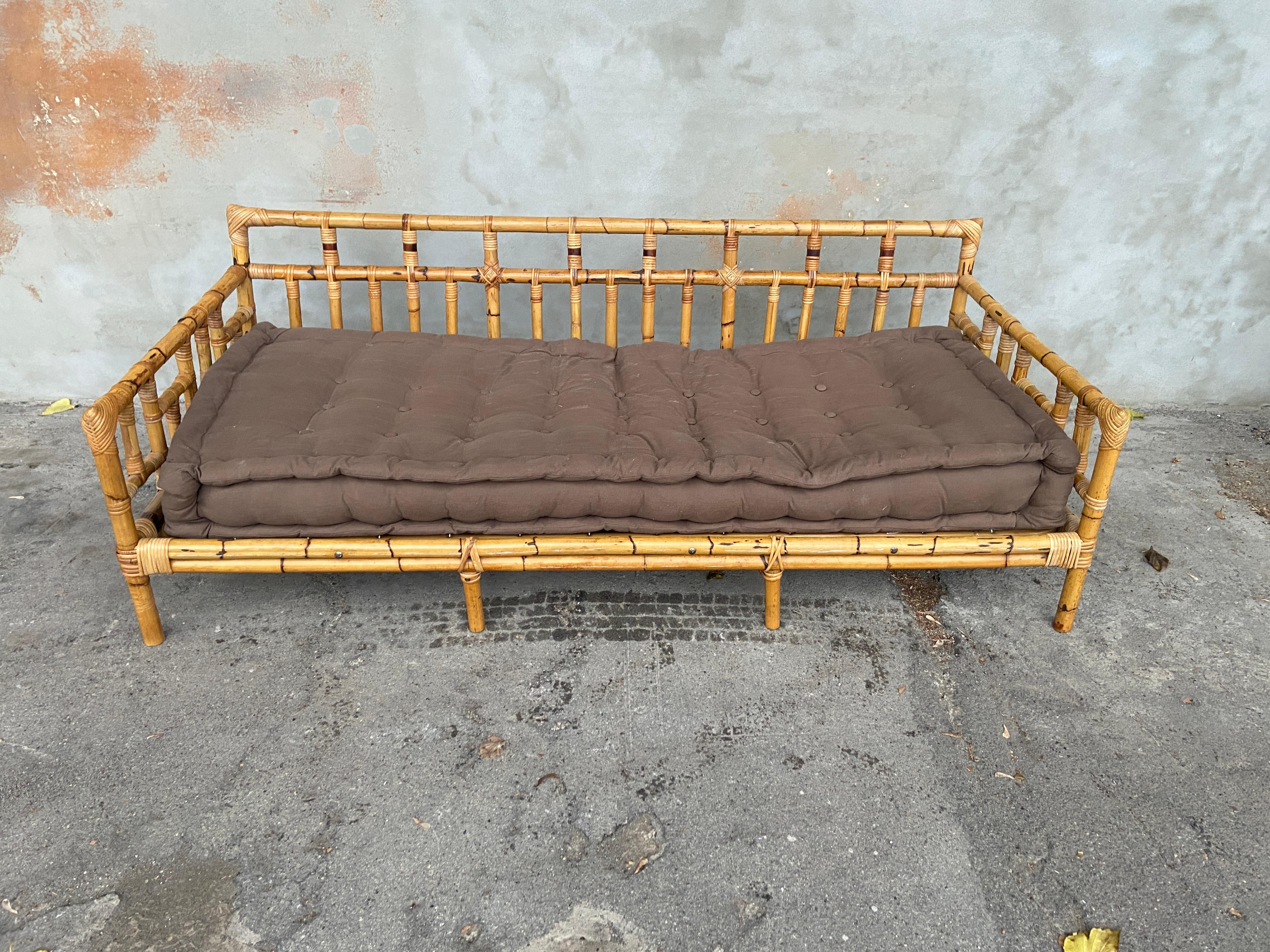 sofa bed bamboo