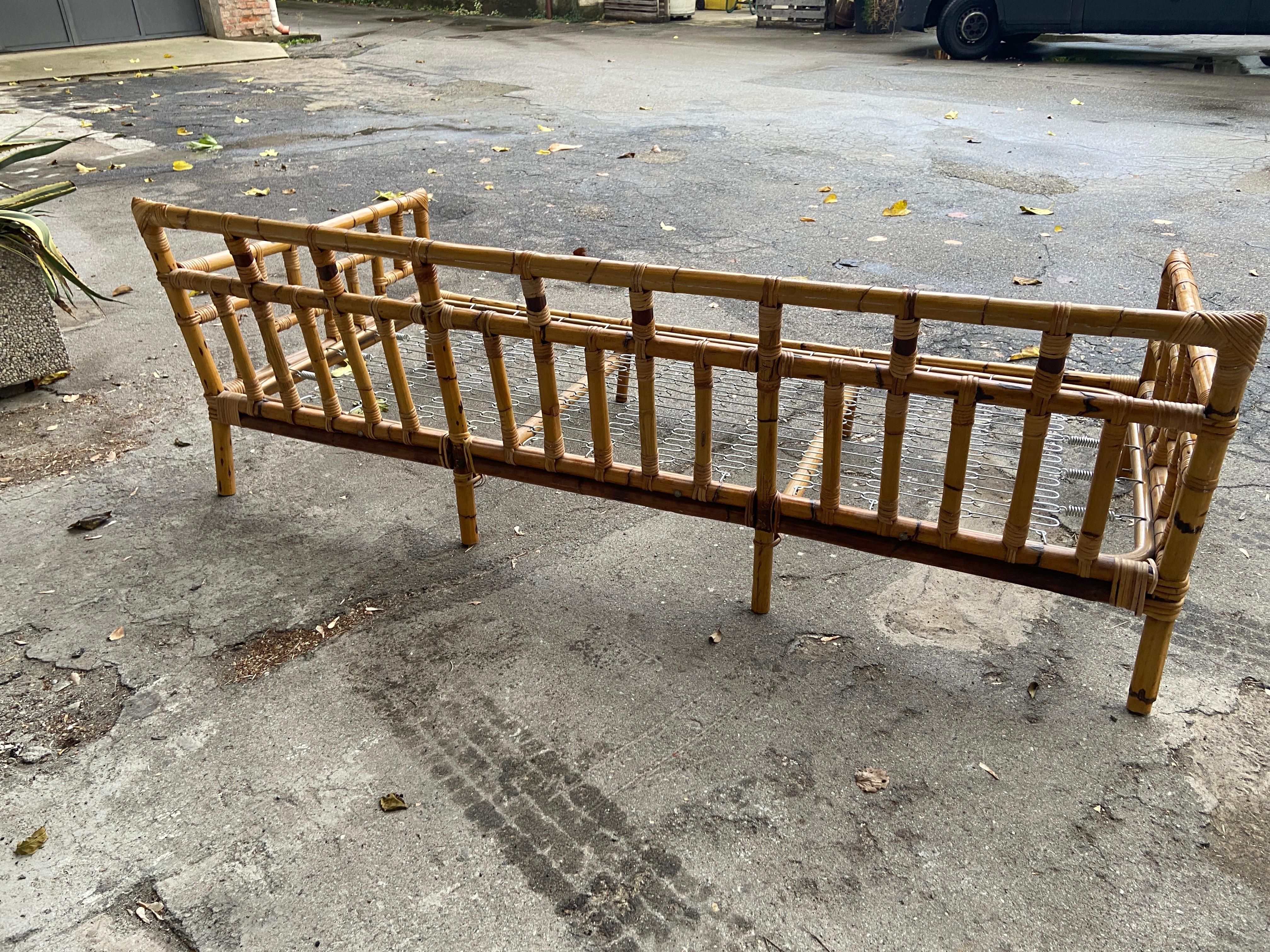 Mid-Century Modern Italian Bamboo Sofa Bed by Vivai del Sud, 1970s 2