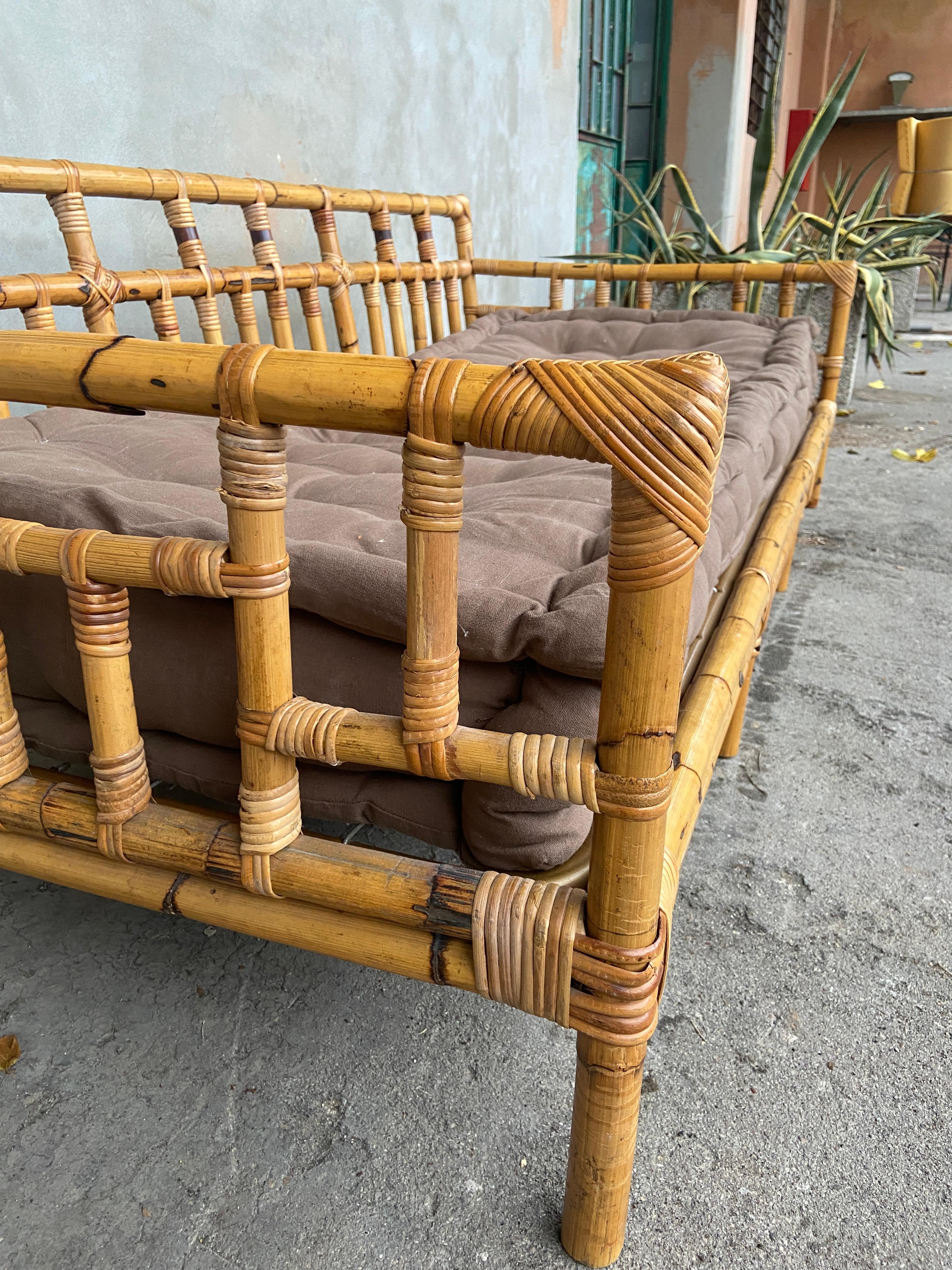 Mid-Century Modern Italian Bamboo Sofa Bed by Vivai del Sud, 1970s 3