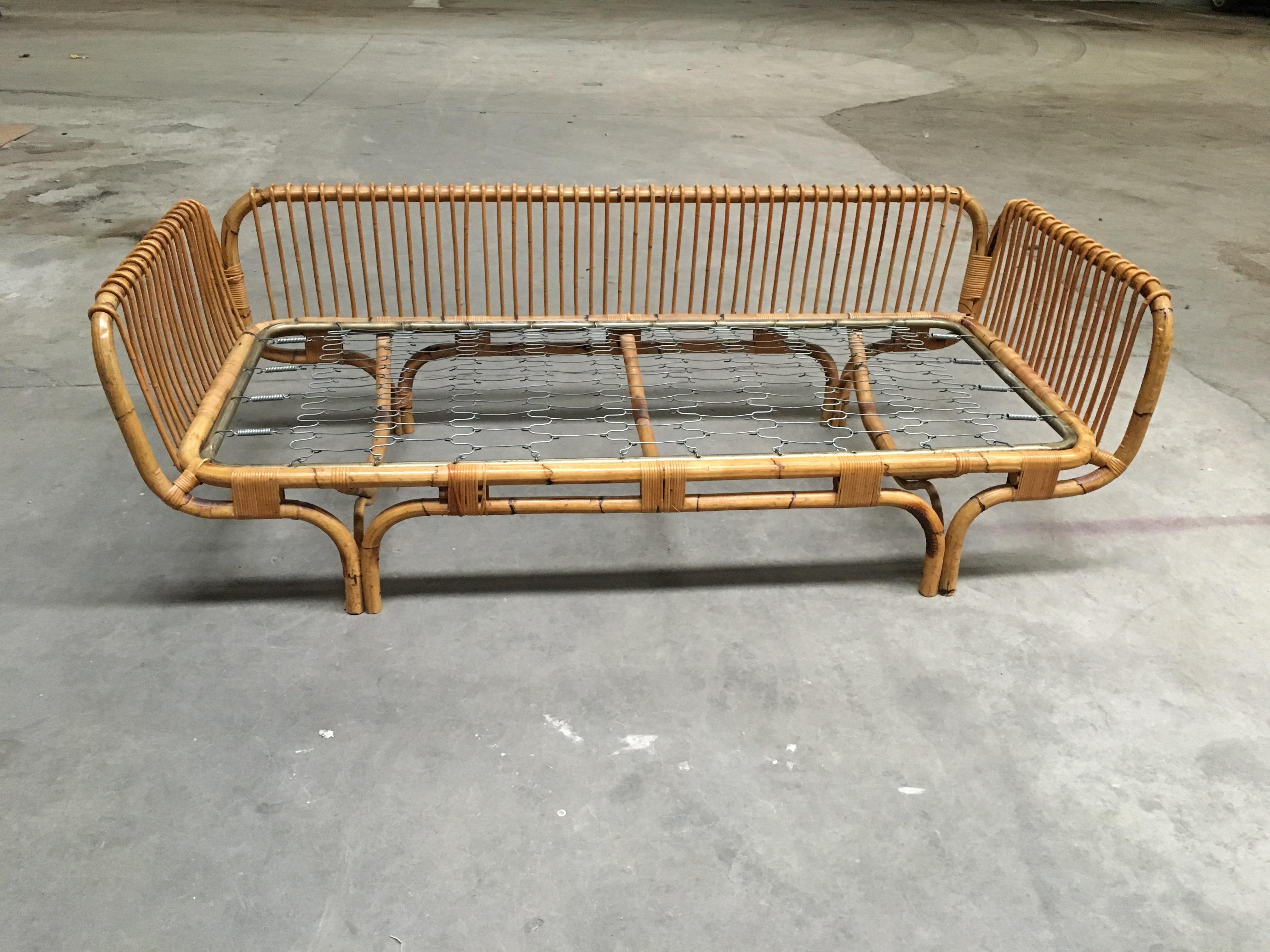 bamboo day bed
