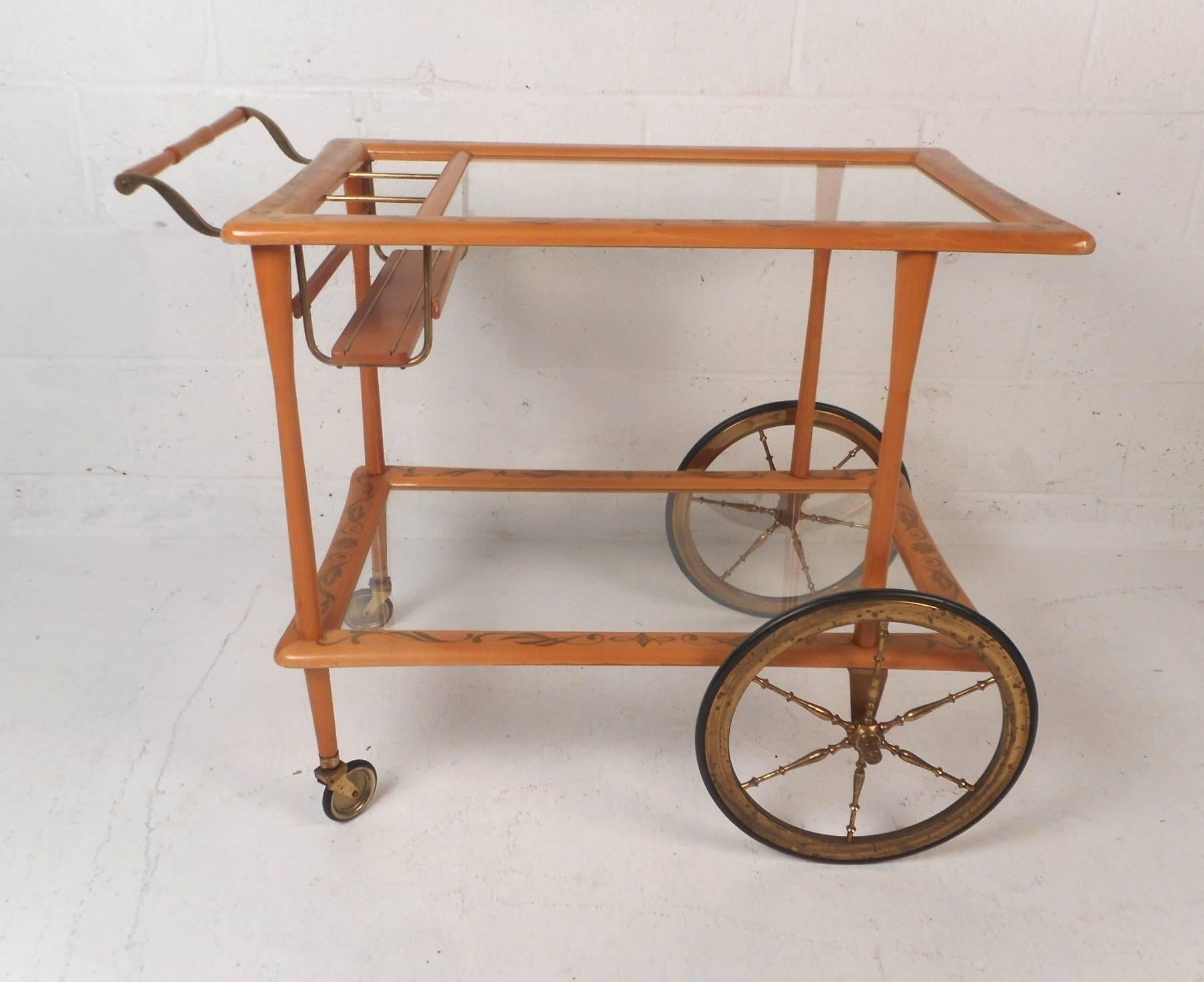 Mid-Century Modern Italian Bar Cart In Good Condition In Brooklyn, NY