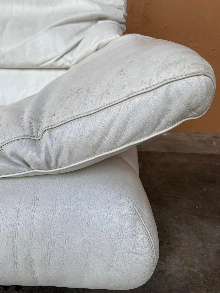 Mid Century Modern Italian B B Alanda Two And A Half Seat White Leather Sofa For Sale At 1stdibs