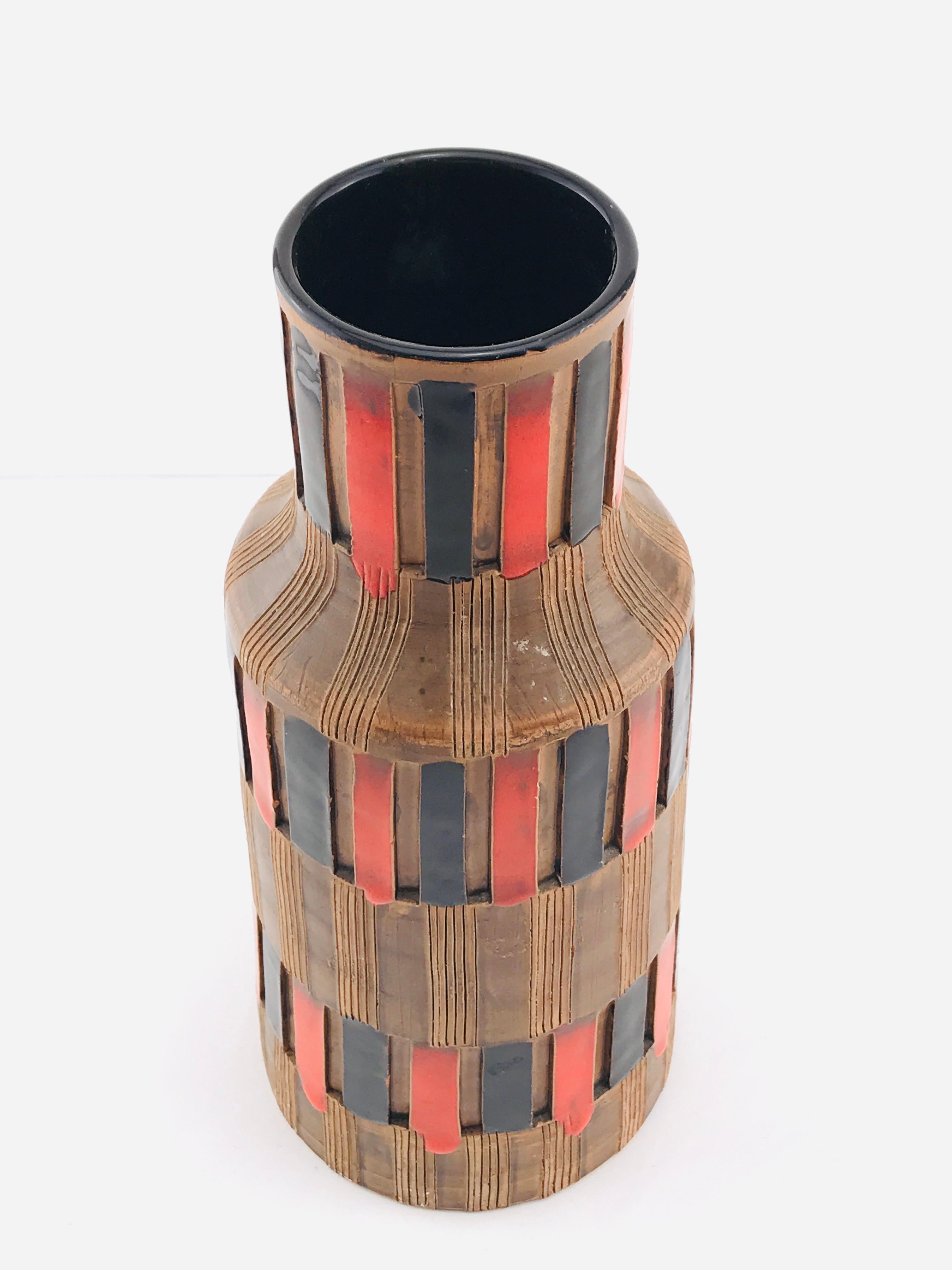 Mid-Century Modern Italian Bitossi Red and Black Ceramic Vase, 1960 9