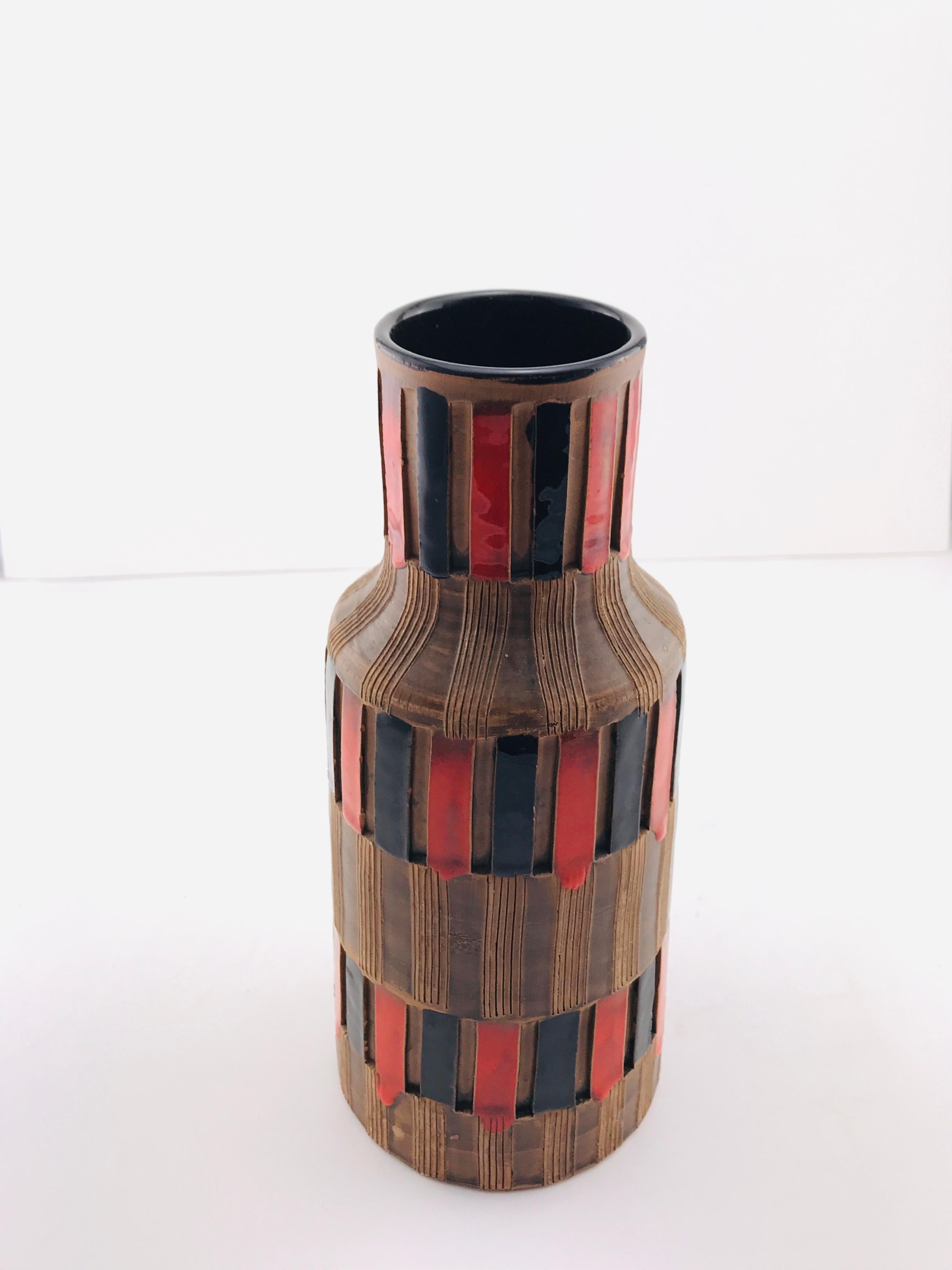 Mid-Century Modern Italian Bitossi Red and Black Ceramic Vase, 1960 2