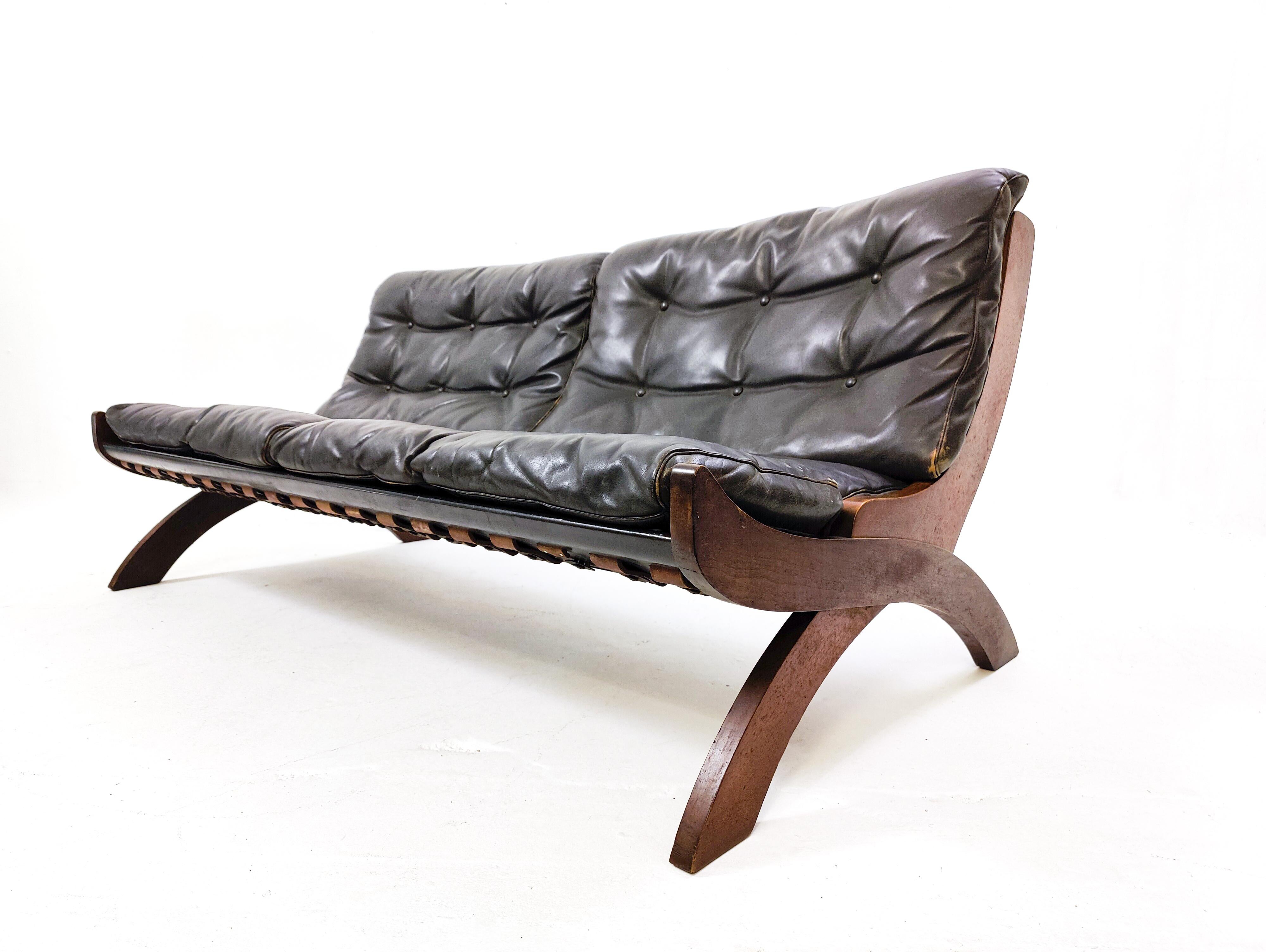 Mid-Century Modern Italian Black Leather and Wood Sofa, 1960s 2