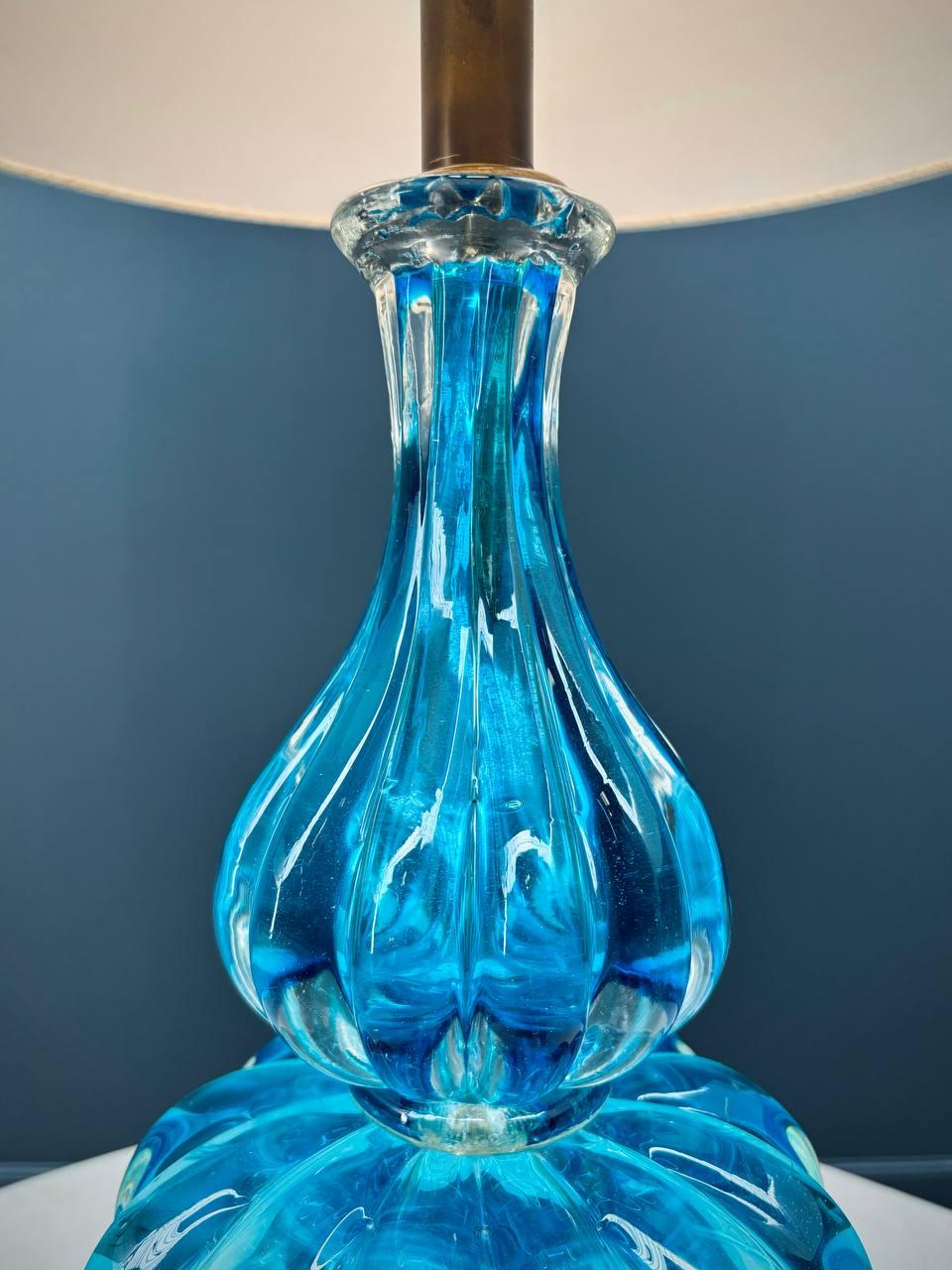 Mid-Century Modern Italian Blue Murano Table Lamp For Sale 3