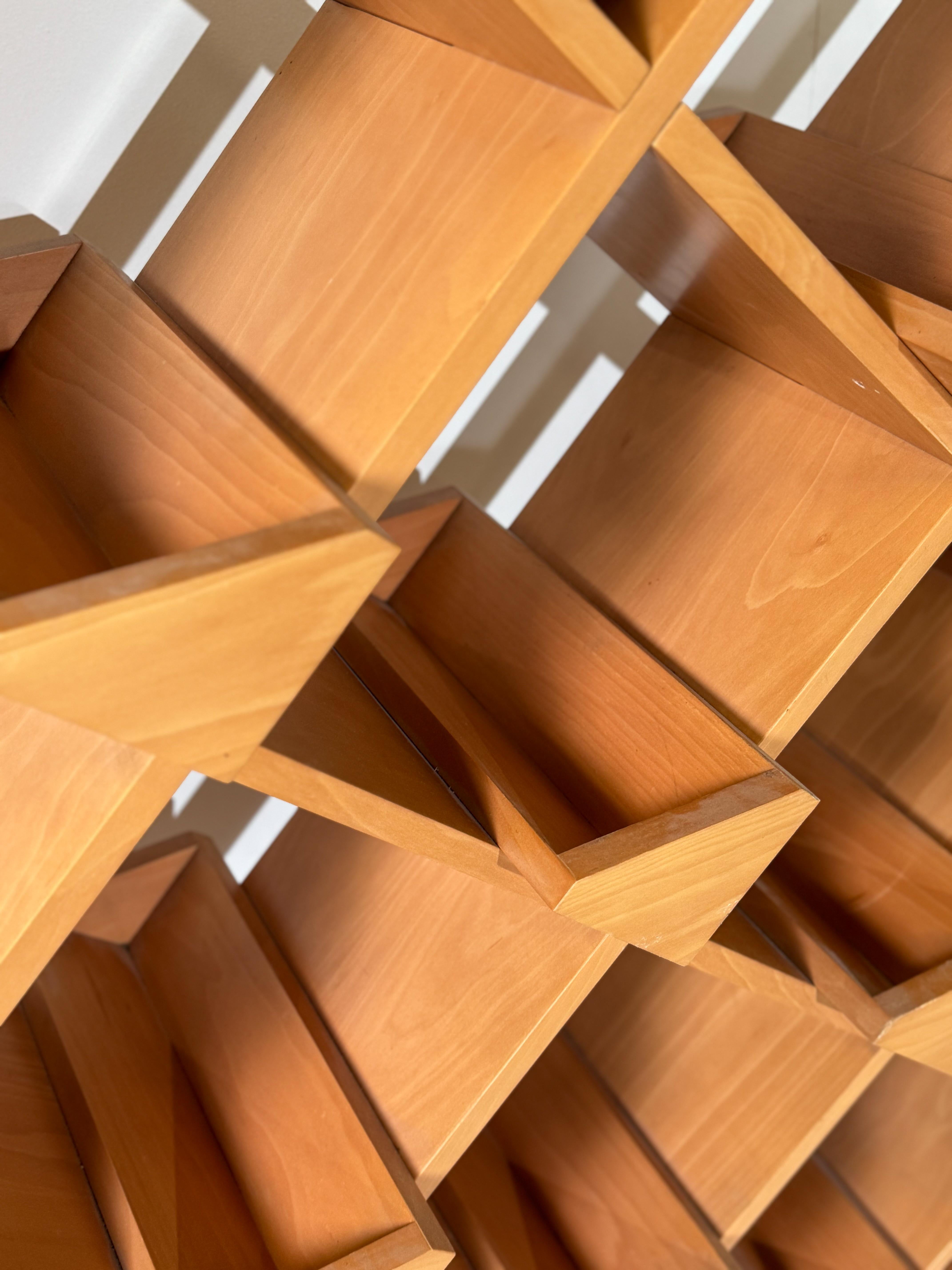 Legno Portabottiglie italiano moderno di metà secolo, anni '60 -3 disponibile in vendita