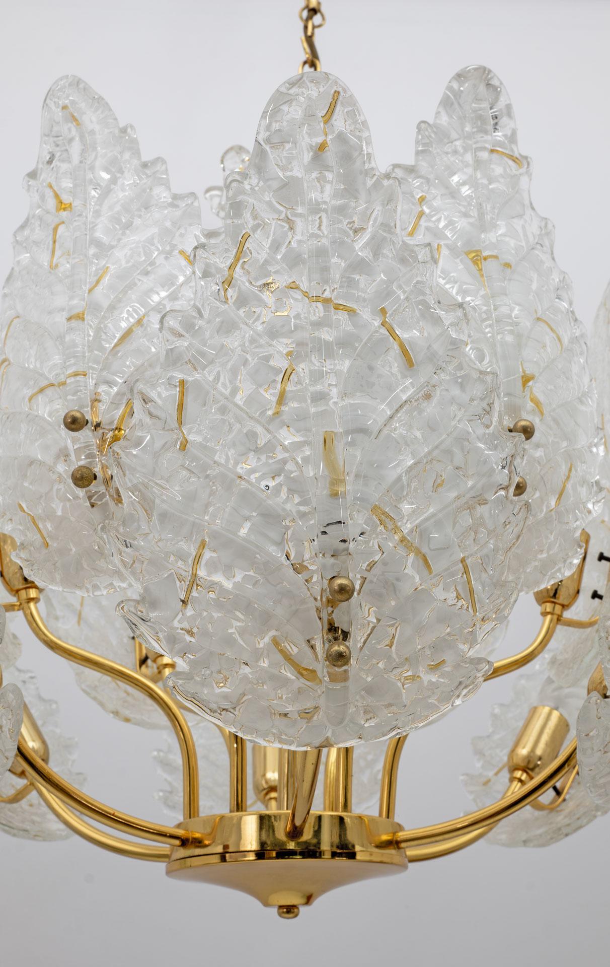 Mid-Century Modern Italian Brass and Murano Glass Chandelier, 1970s For Sale 2