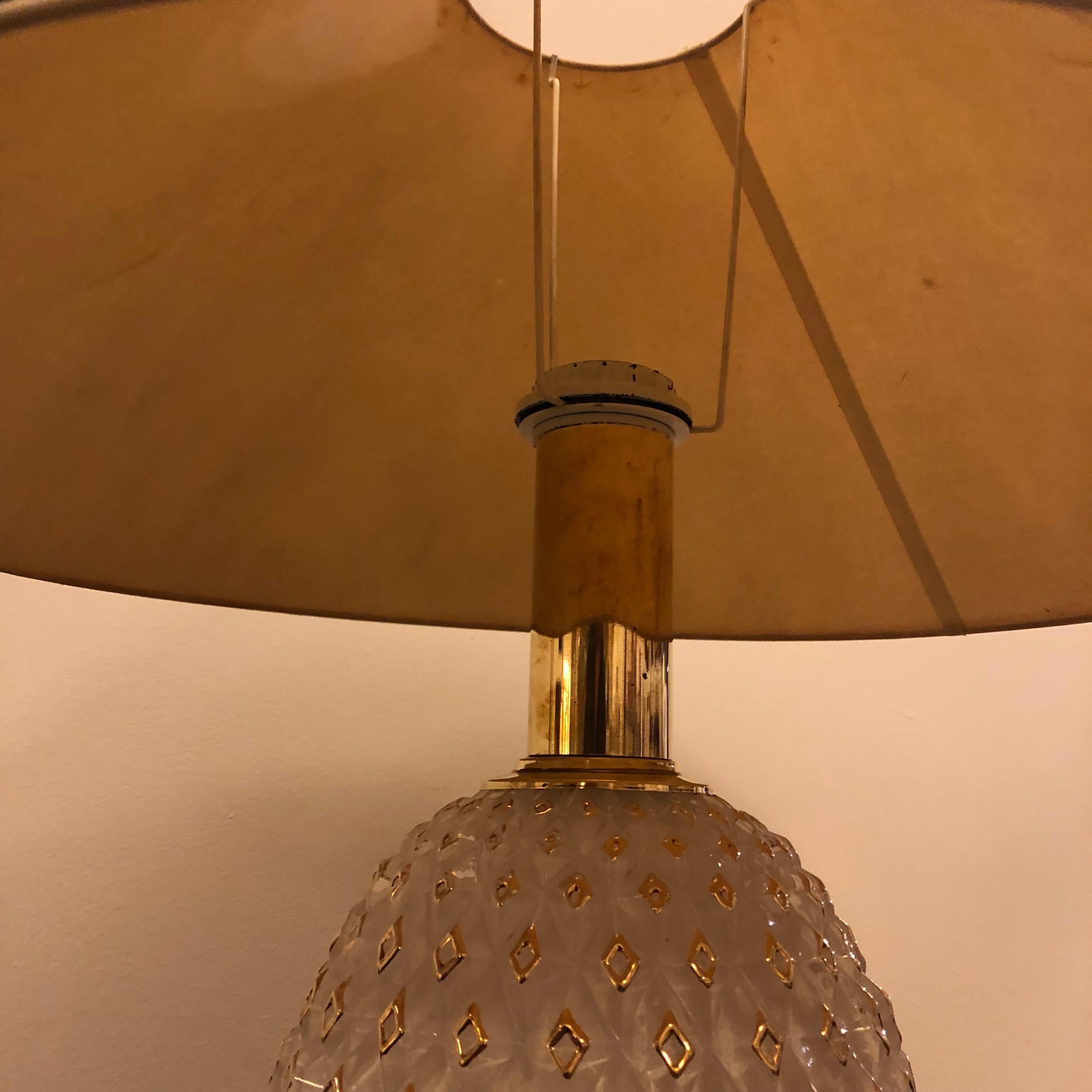 Cut Glass Mid-Century Modern Italian Brass and White Glass Pineapple Table Lamp, 1970