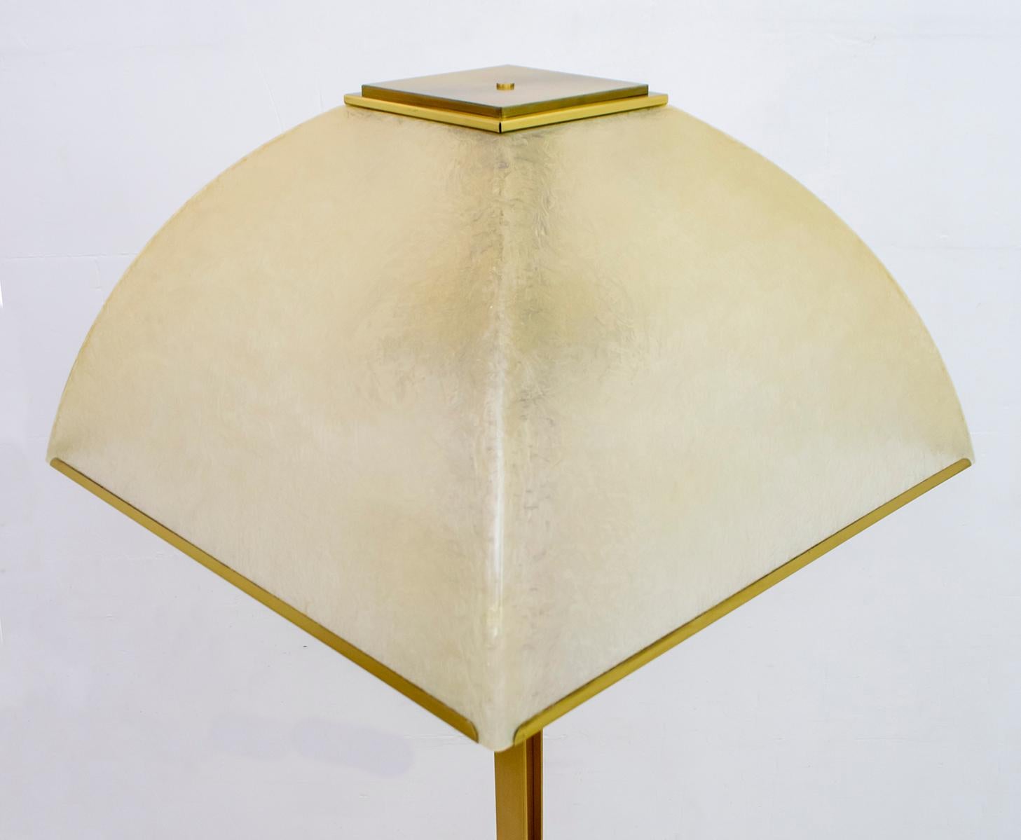 Late 20th Century Luciano Frigerio Mid-Century Modern Italian Design Brass Floor Lamp, 1970s