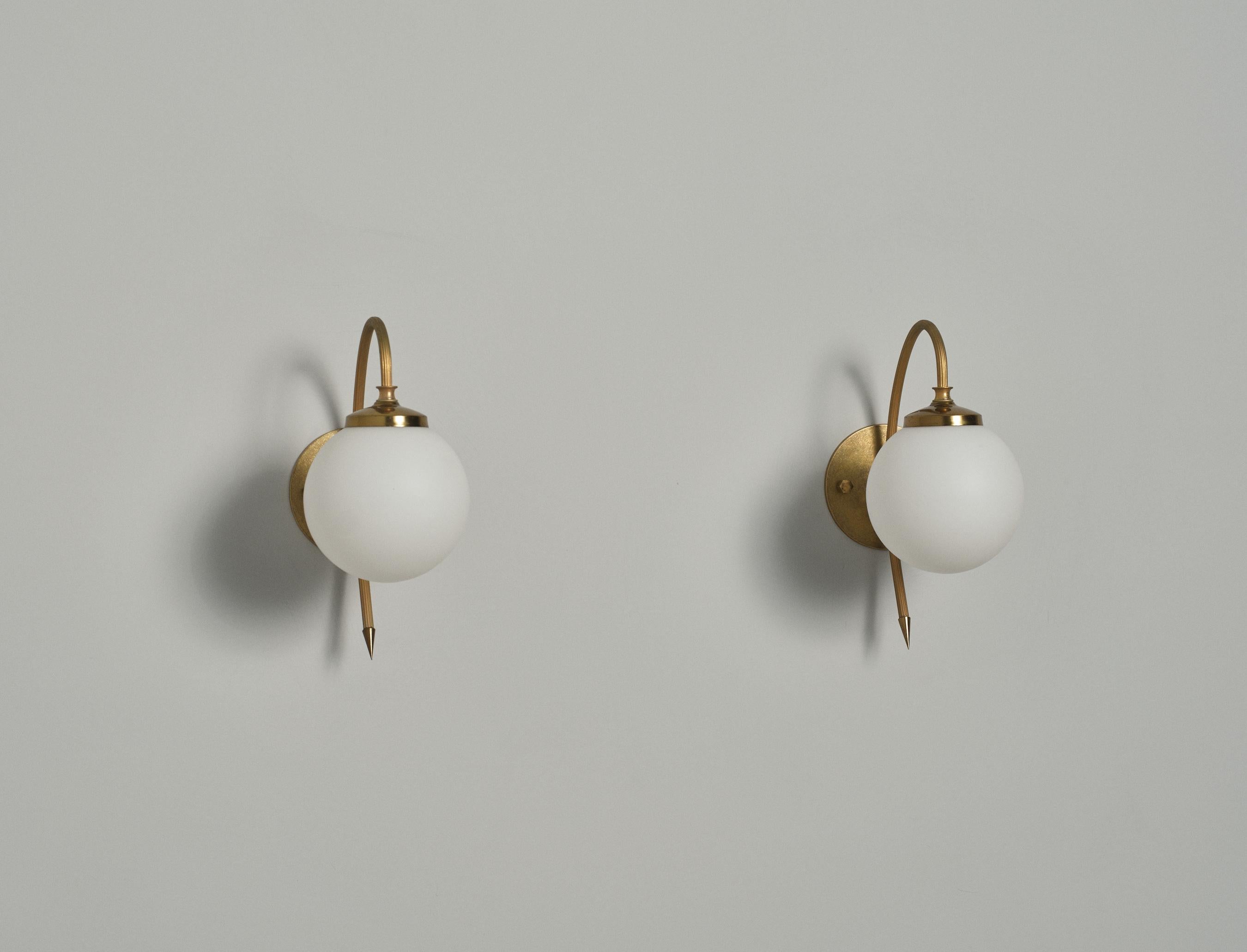 Mid-Century Modern Italian Brass Sconces with Opaline Glass Shades 3