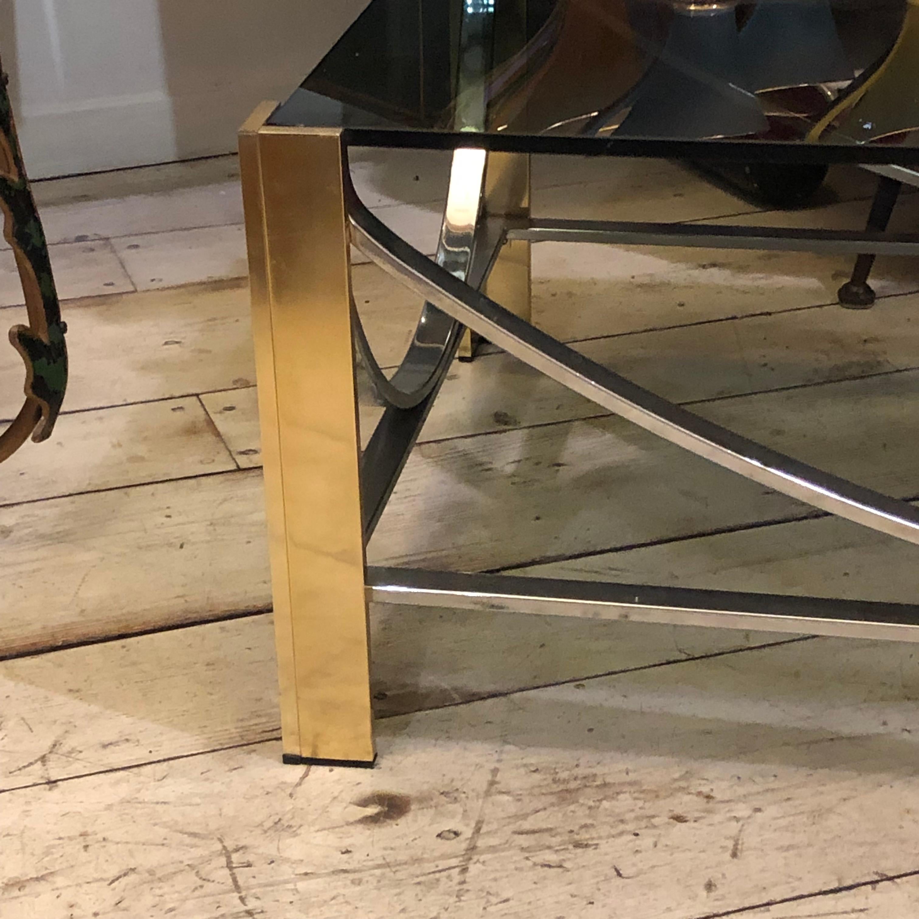 1970s Mid-Century Modern Brass, Steel and Smoked Glass Italian Coffee Table In Good Condition For Sale In Aci Castello, IT