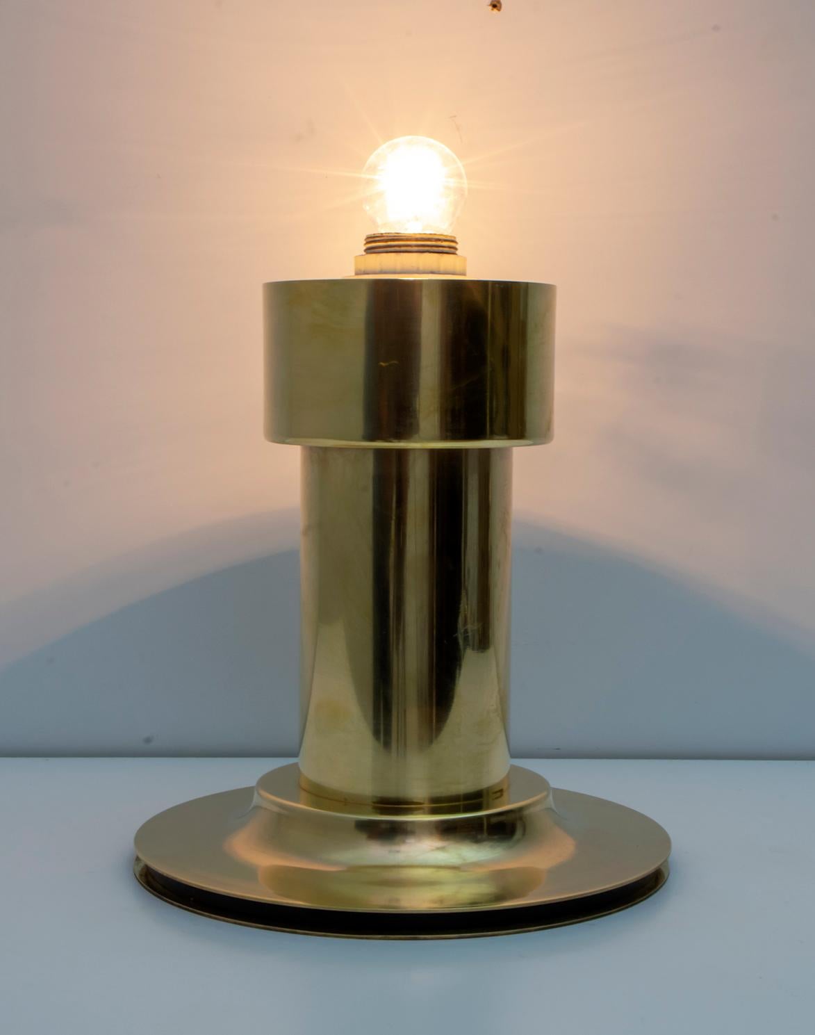 Mid-20th Century Mid-Century Modern Italian Brass Table Lamp, 1960s For Sale