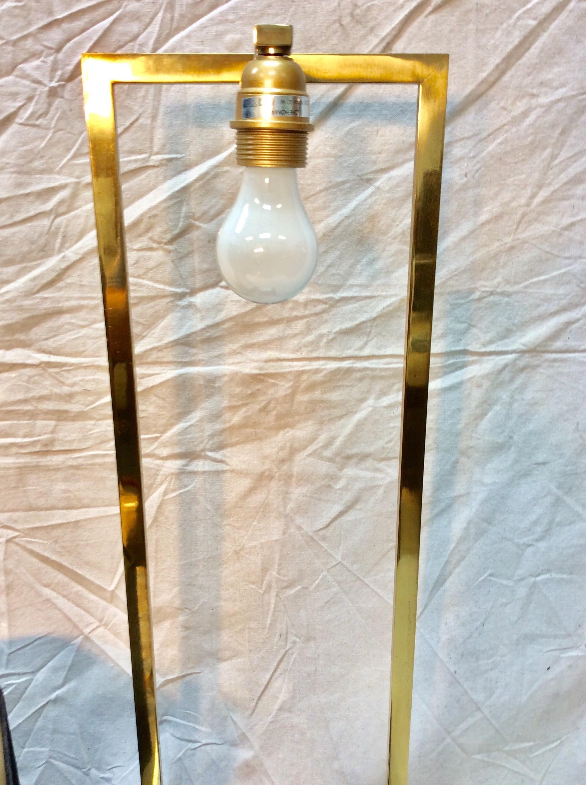 Mid Century Modern Italian Brass Table Lamp For Sale 5