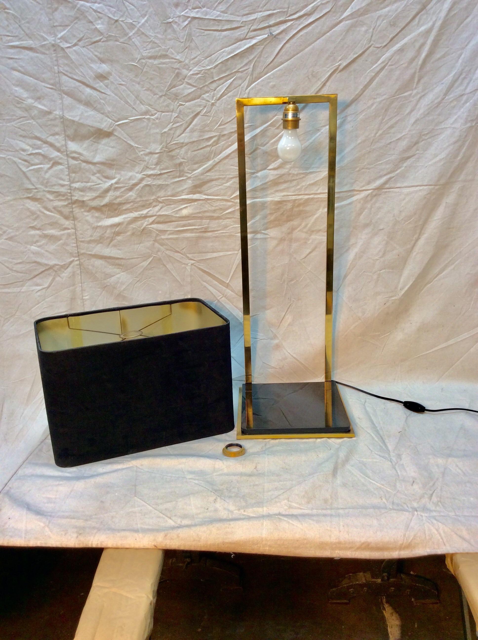 Mid Century Modern Italian Brass Table Lamp For Sale 4