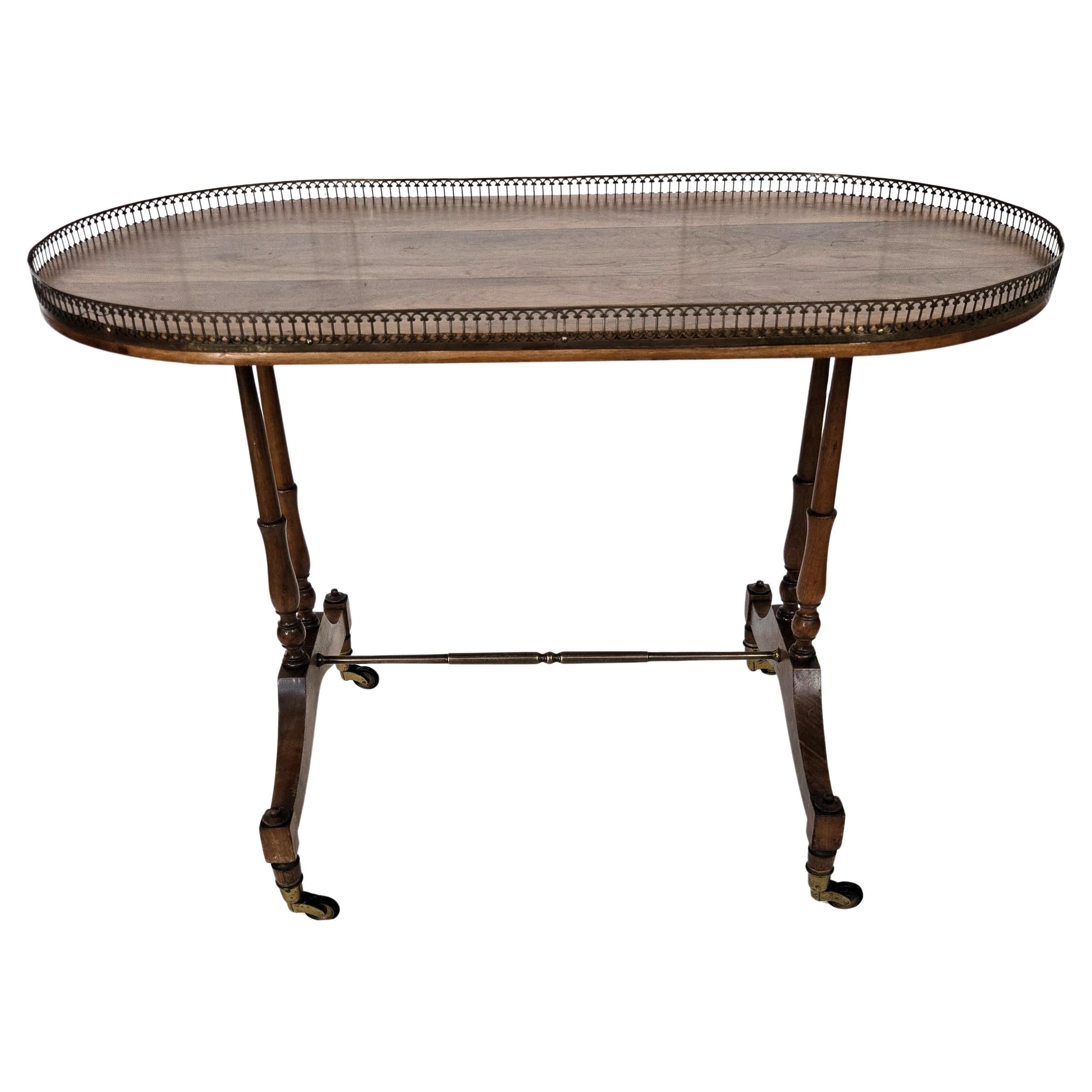 Carrello da bar con tavolino da bar in legno e ottone, moderno e di metà secolo. in vendita