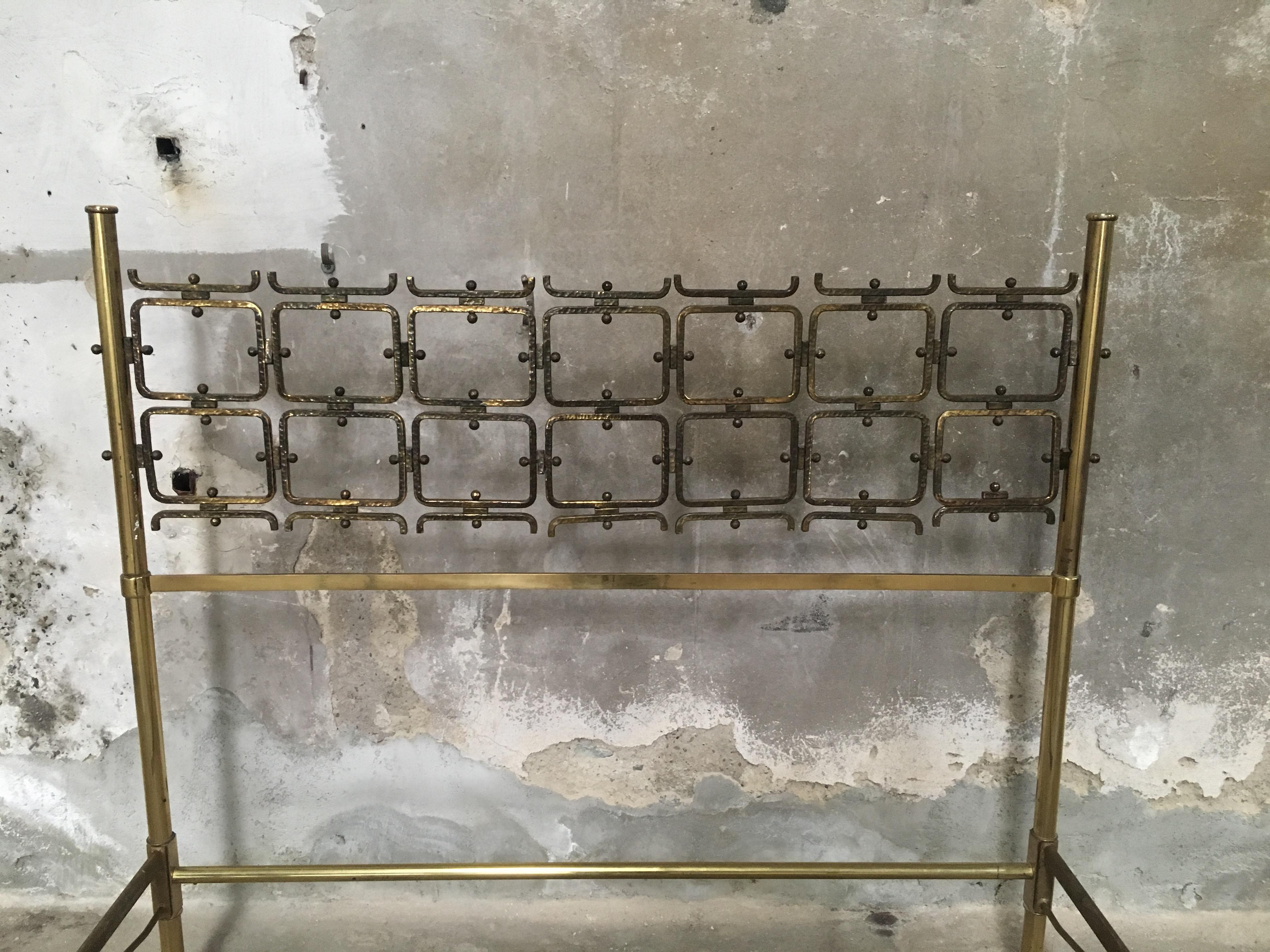 Mid-Century Modern Italian Burnished Brass Double Bed by Pomodoro and Borsani For Sale 2